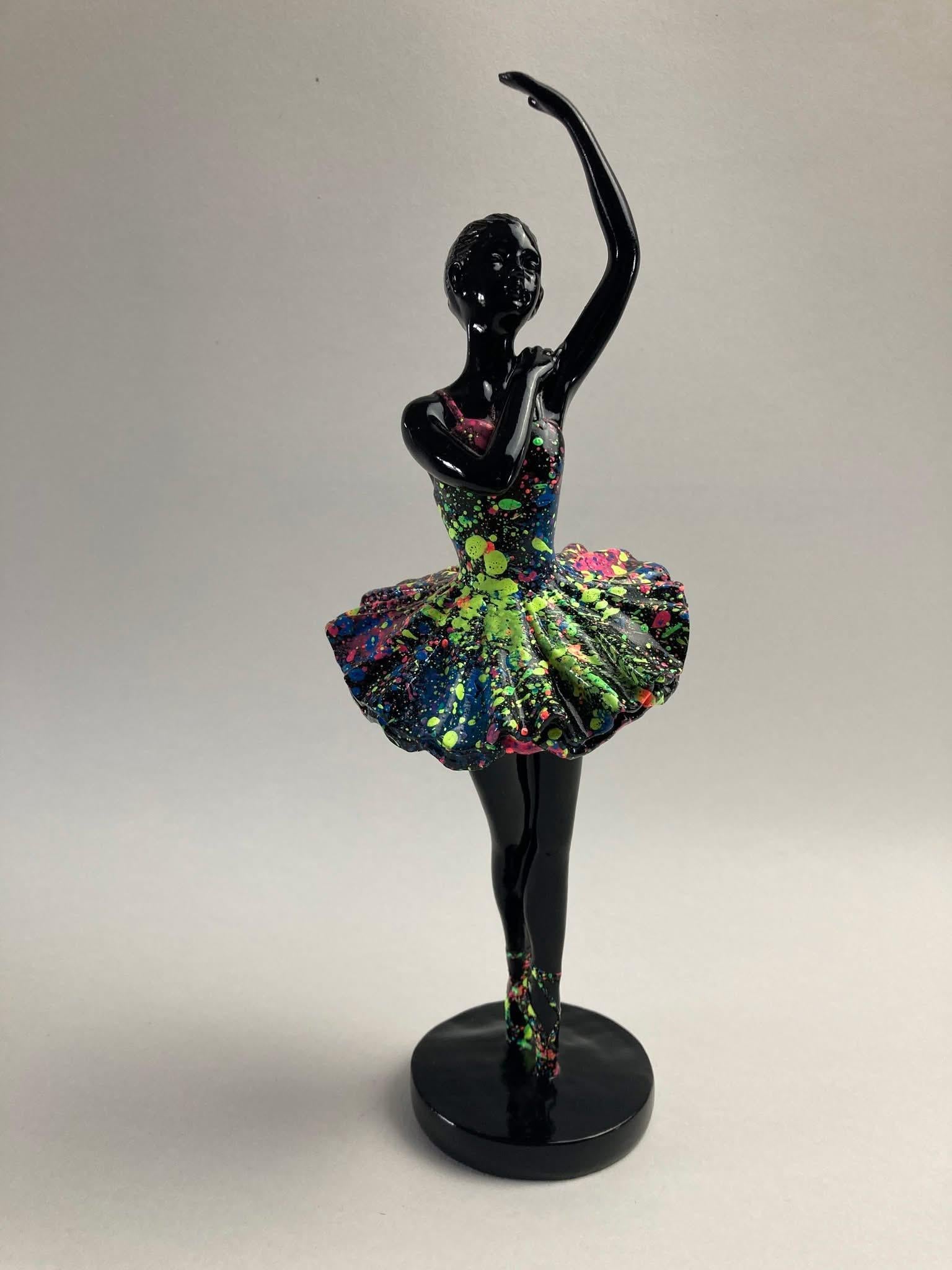 Ballerina 1 Skulptur von Madderdoit