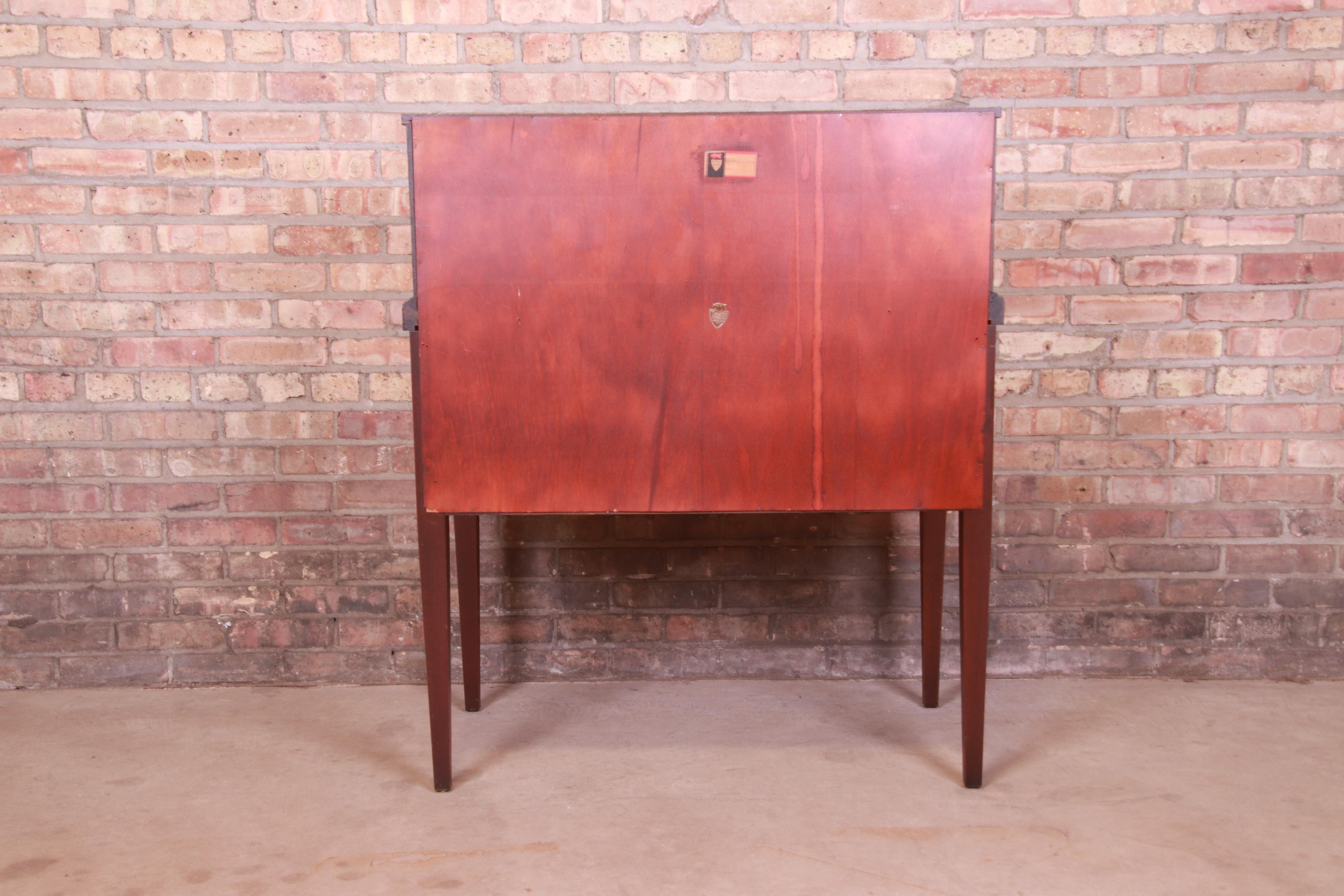 Maddox Hepplewhite Banded Mahogany Tambour Door Desk 9