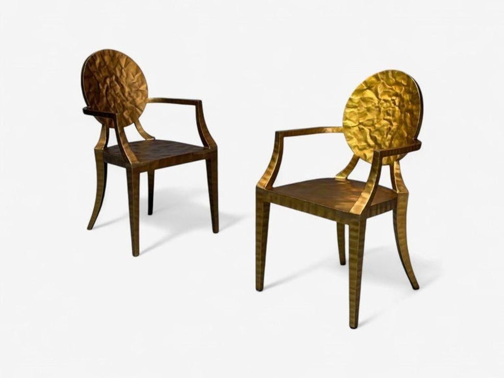 Made Goods, Hierro Dorado Martillado, Seis Sillas de Comedor, Filipinas, S. XXI

Conjunto de cuatro sillones 