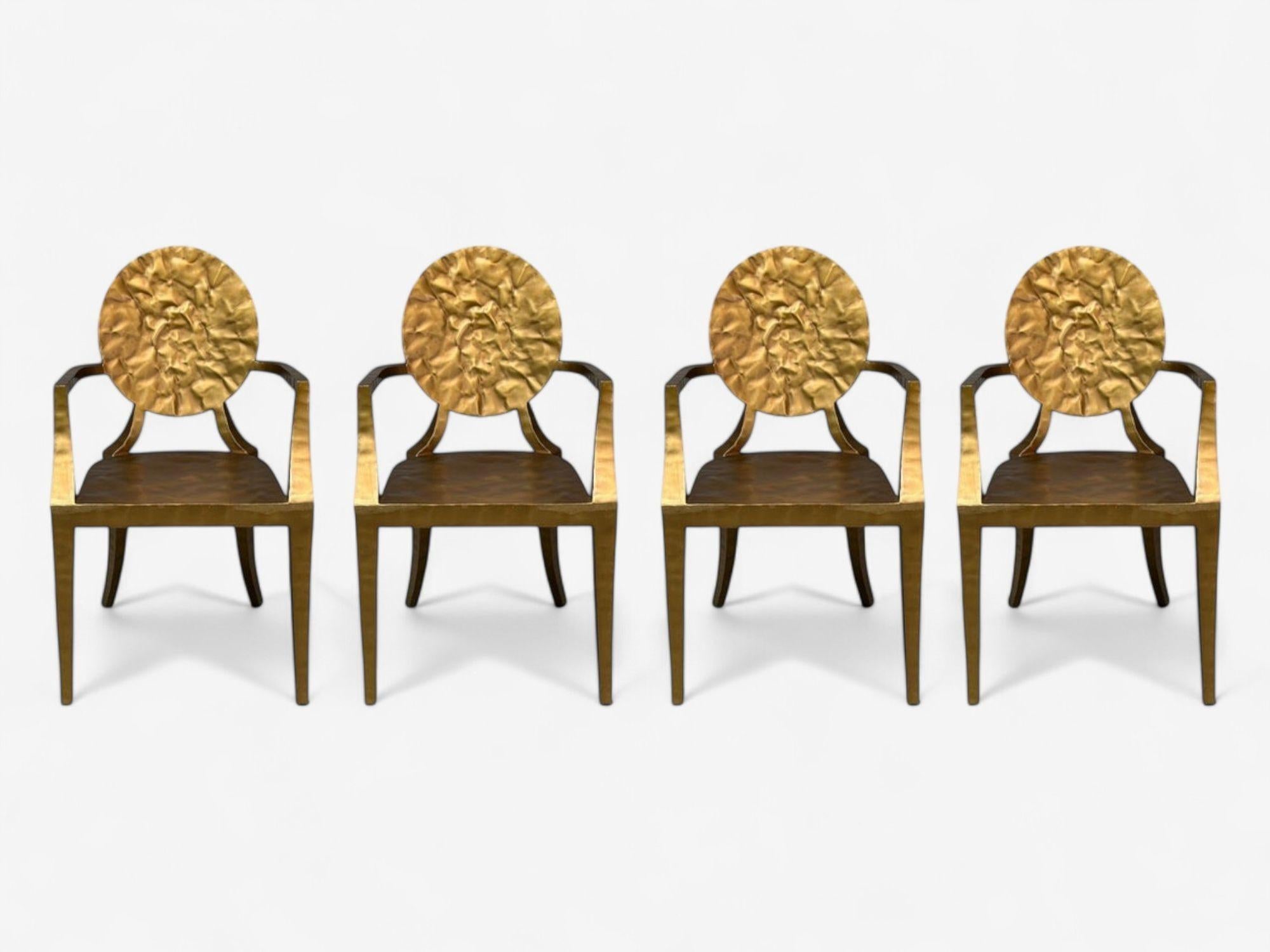 Made Goods, Hierro Dorado Martillado, Seis Sillas de Comedor Daphne, Filipinas, S. XXI Moderno en venta