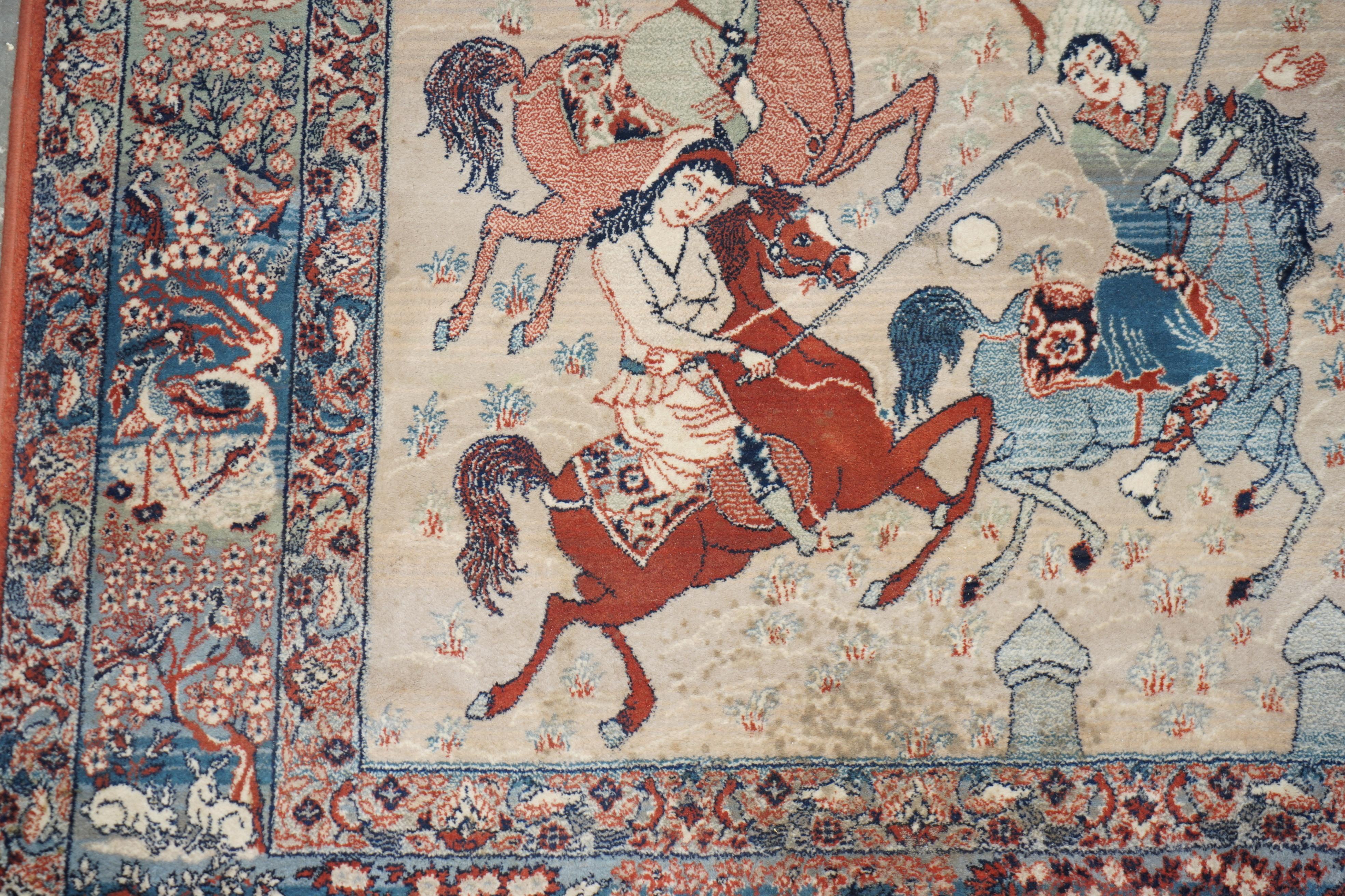 GEFERTIGT IN BELGIEN LOUIS DE POORTERE MUSKABAD TEPPICH INDIANISCHE POLO-SPIEL-SZENE (20. Jahrhundert) im Angebot