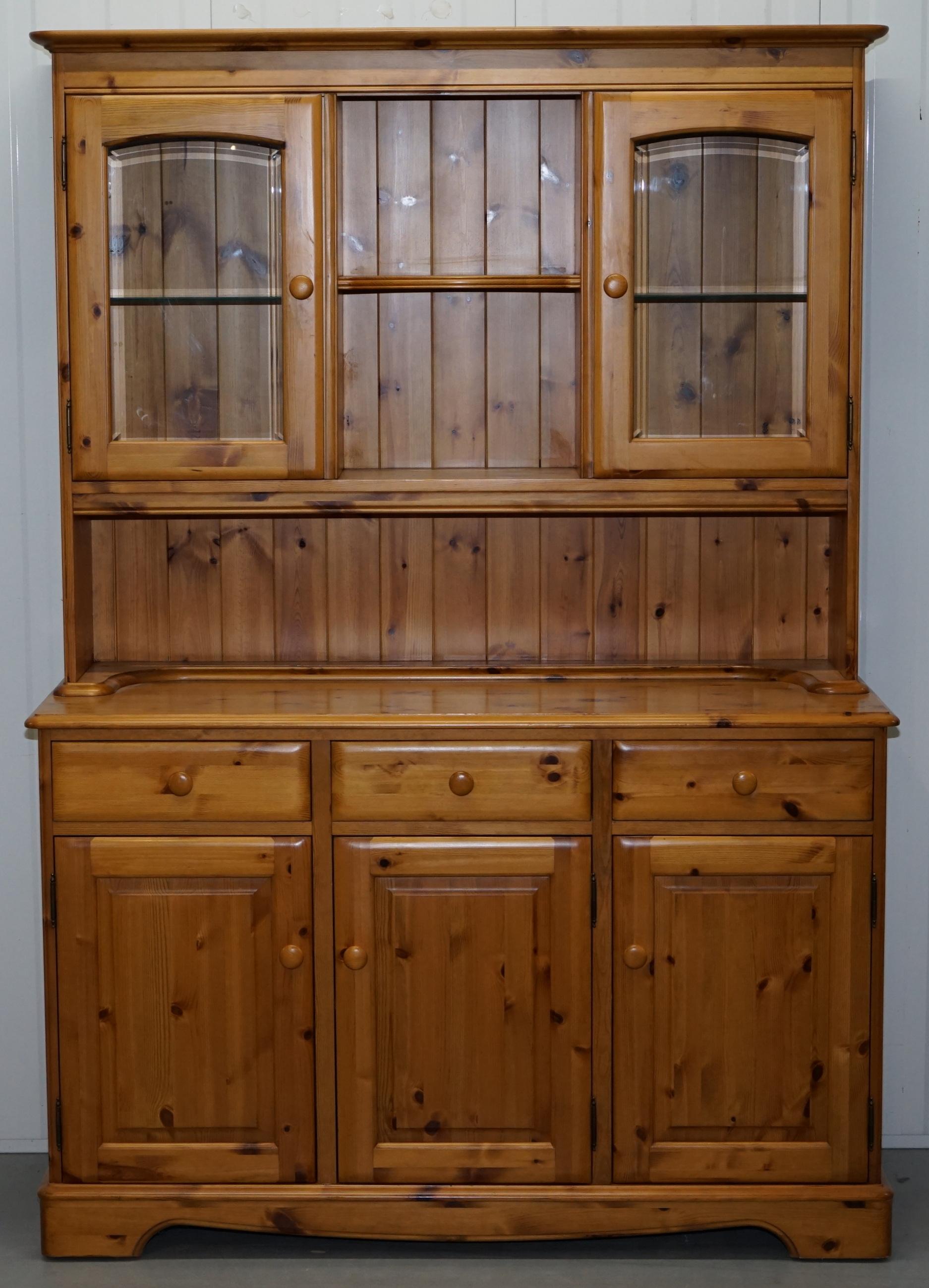 We are delighted to offer for sale this lovely triple bank ducal solid English pine ducal welsh dresser display cabinet

This dresser comes with glass shelves and spotlights although I don’t have the adaptor for this one to plug it in

Its a