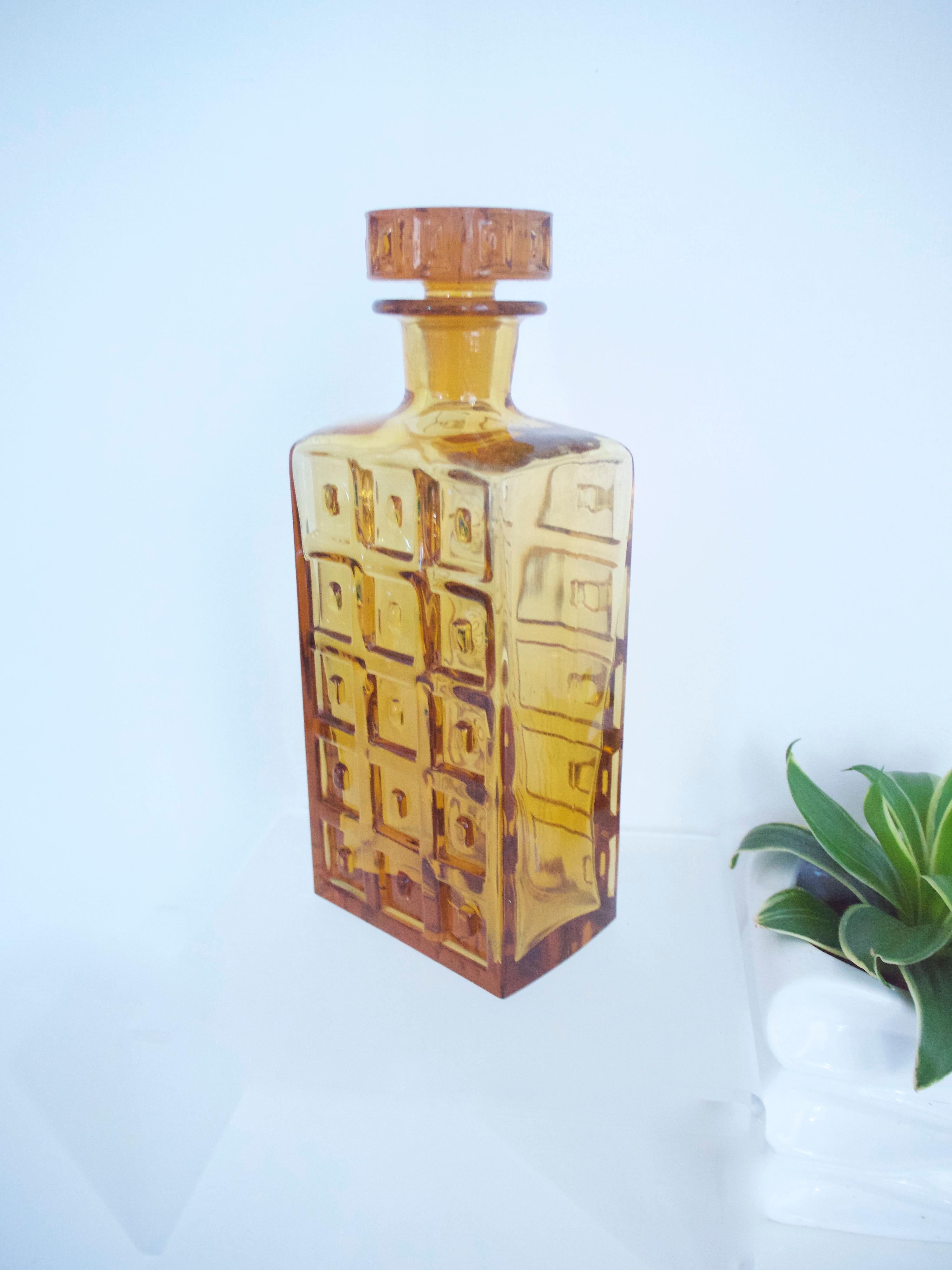 Mid-Century Modern Made in England Modernist Vintage Whitefriars Decanter, 1960s