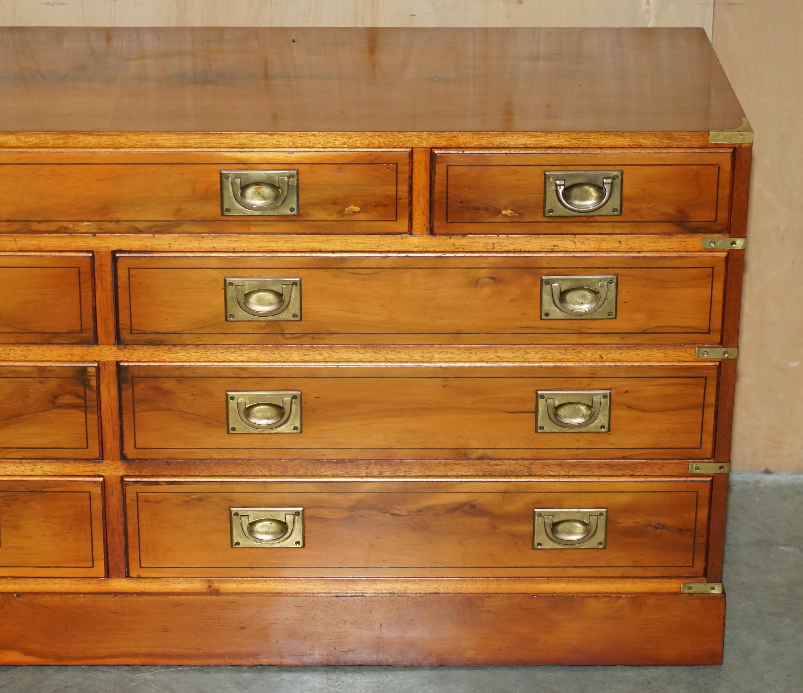 Fait main MADE IN ENGLAND ViNTAGE BURR YEW MILITARY CAMPAIGN TABLETTE DE TACHES en vente