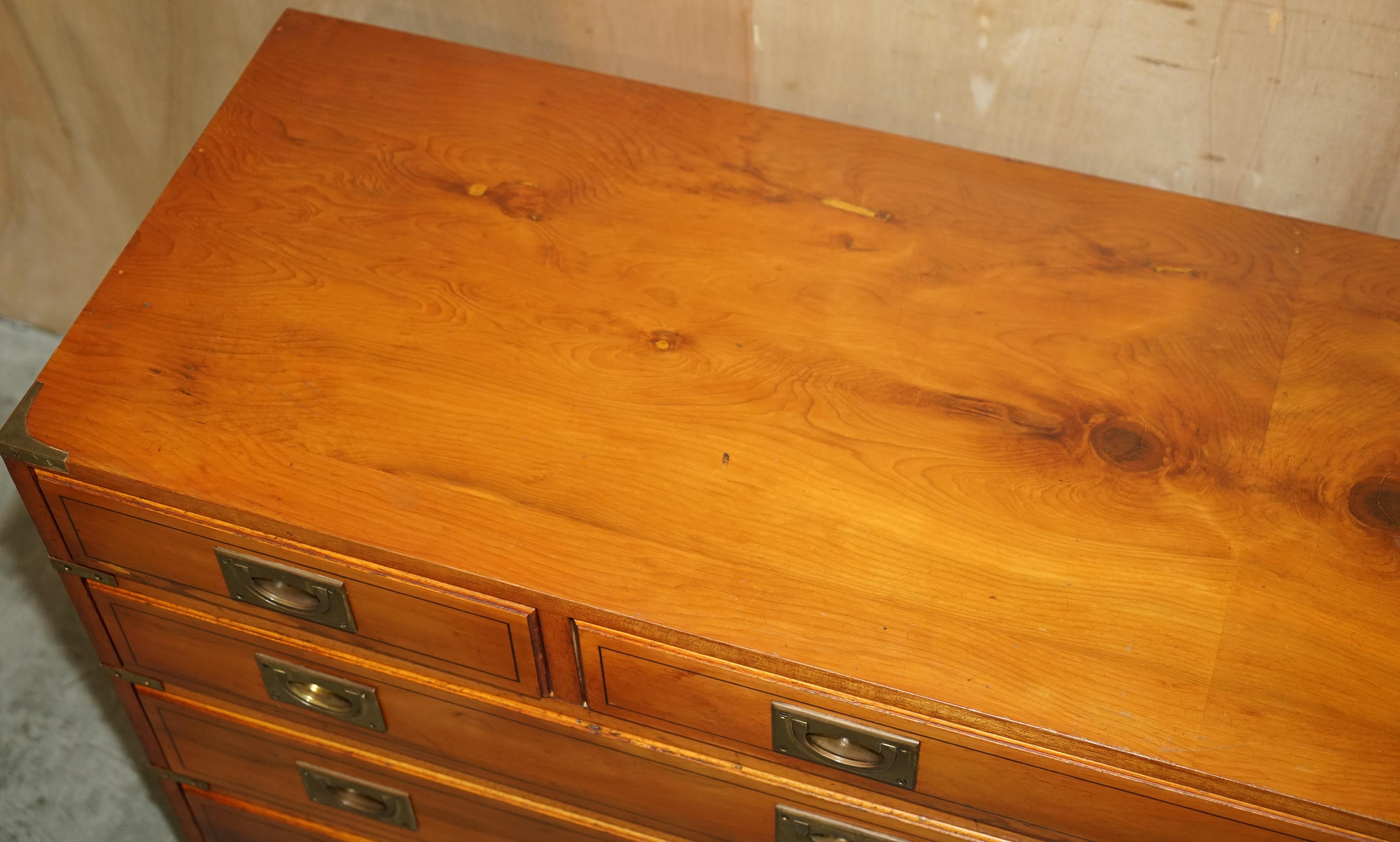 Laiton MADE IN ENGLAND ViNTAGE BURR YEW MILITARY CAMPAIGN TABLETTE DE TACHES en vente