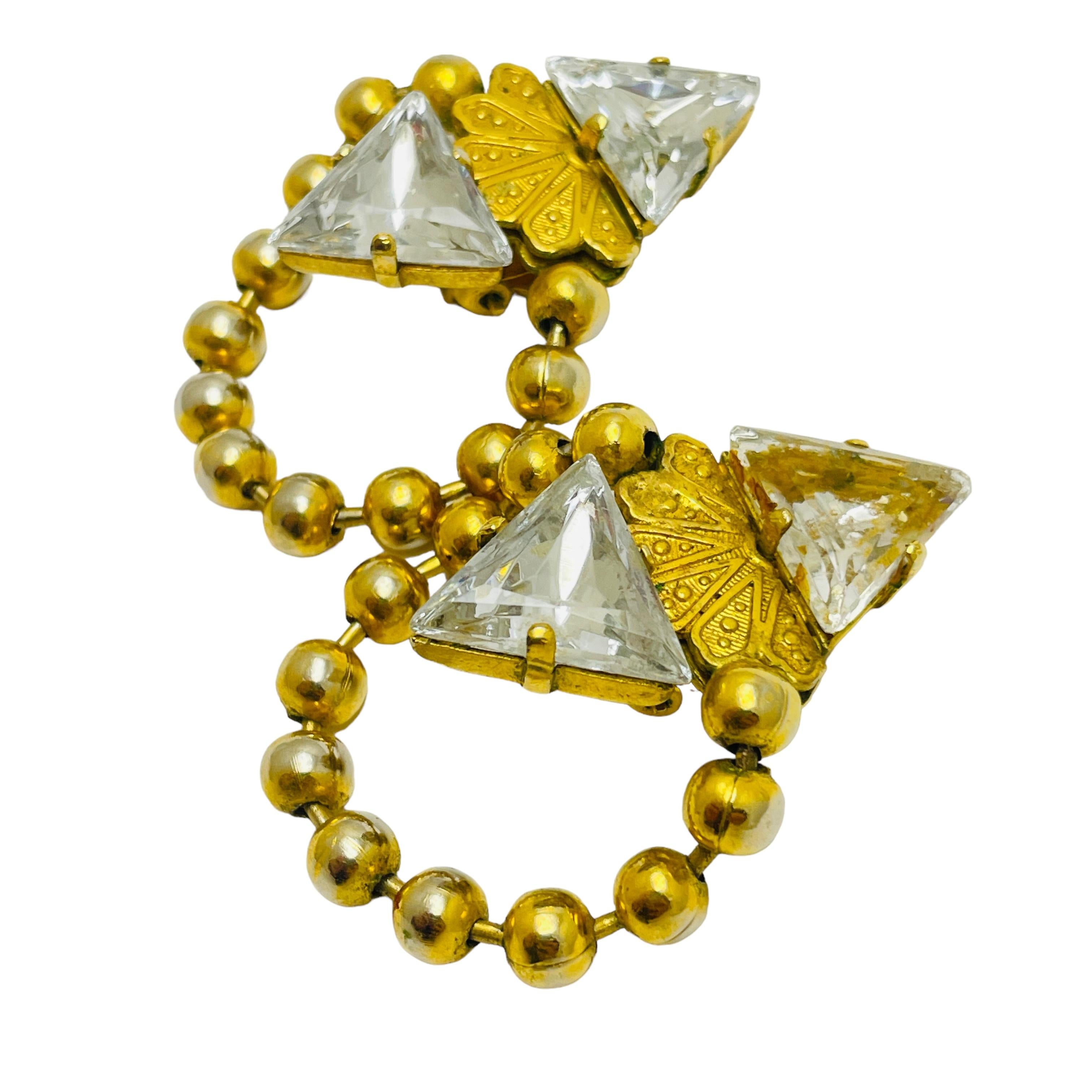 DETAILS

- • unsignierte französische Ohrringe  

- • goldfarben mit Glas 

- • Vintage-Designer-Ohrringe

MASSNAHMEN  

- • 

CONDIT

- •  sehr guter Vintage-Zustand mit minimalen Gebrauchsspuren 

 Erzeugnis 46

❤️❤️  VINTAGE-DESIGNER-SCHMUCK