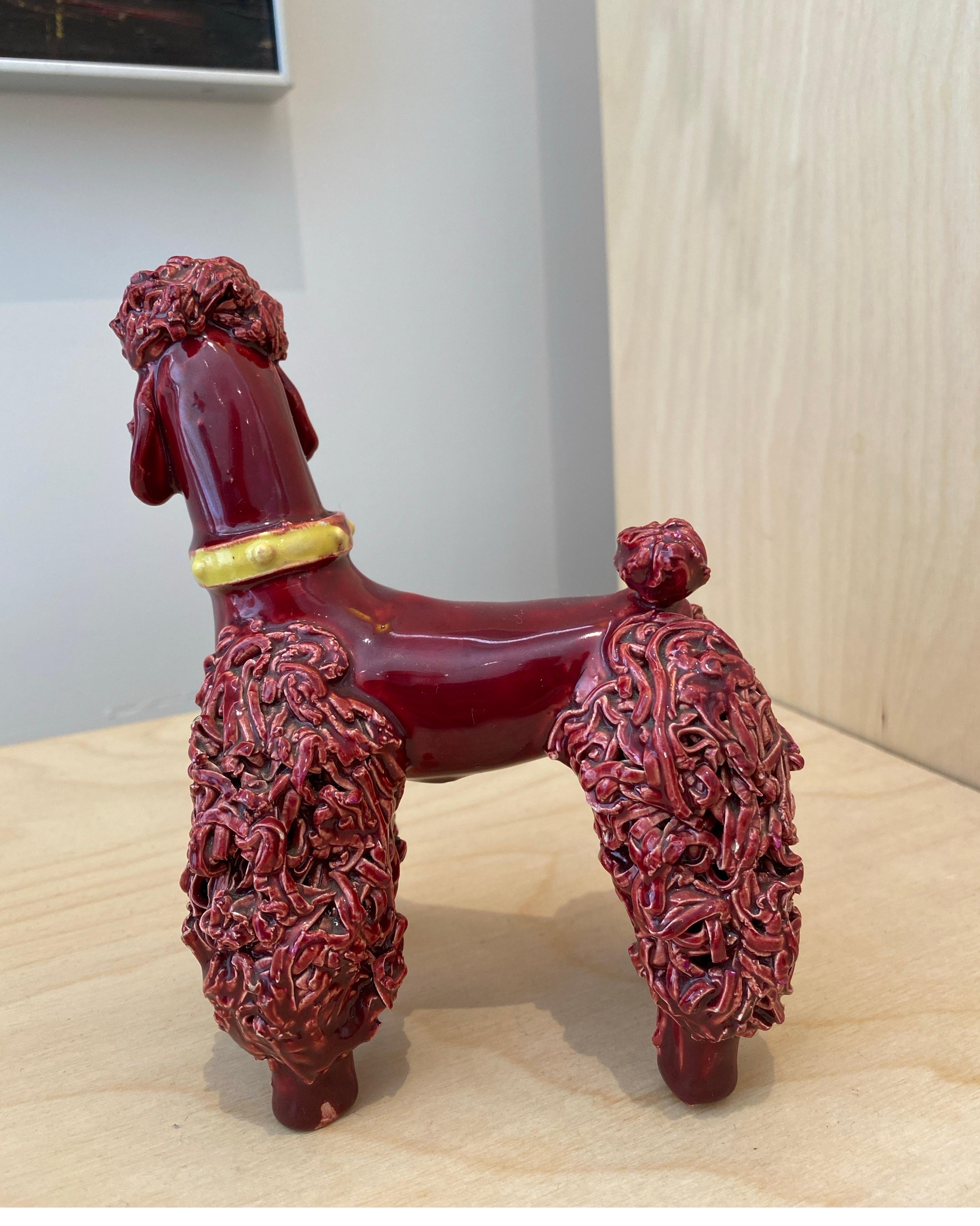 Francese Made in France Spaghetti Poodle Maroon con collare giallo 1950s 1960s in vendita
