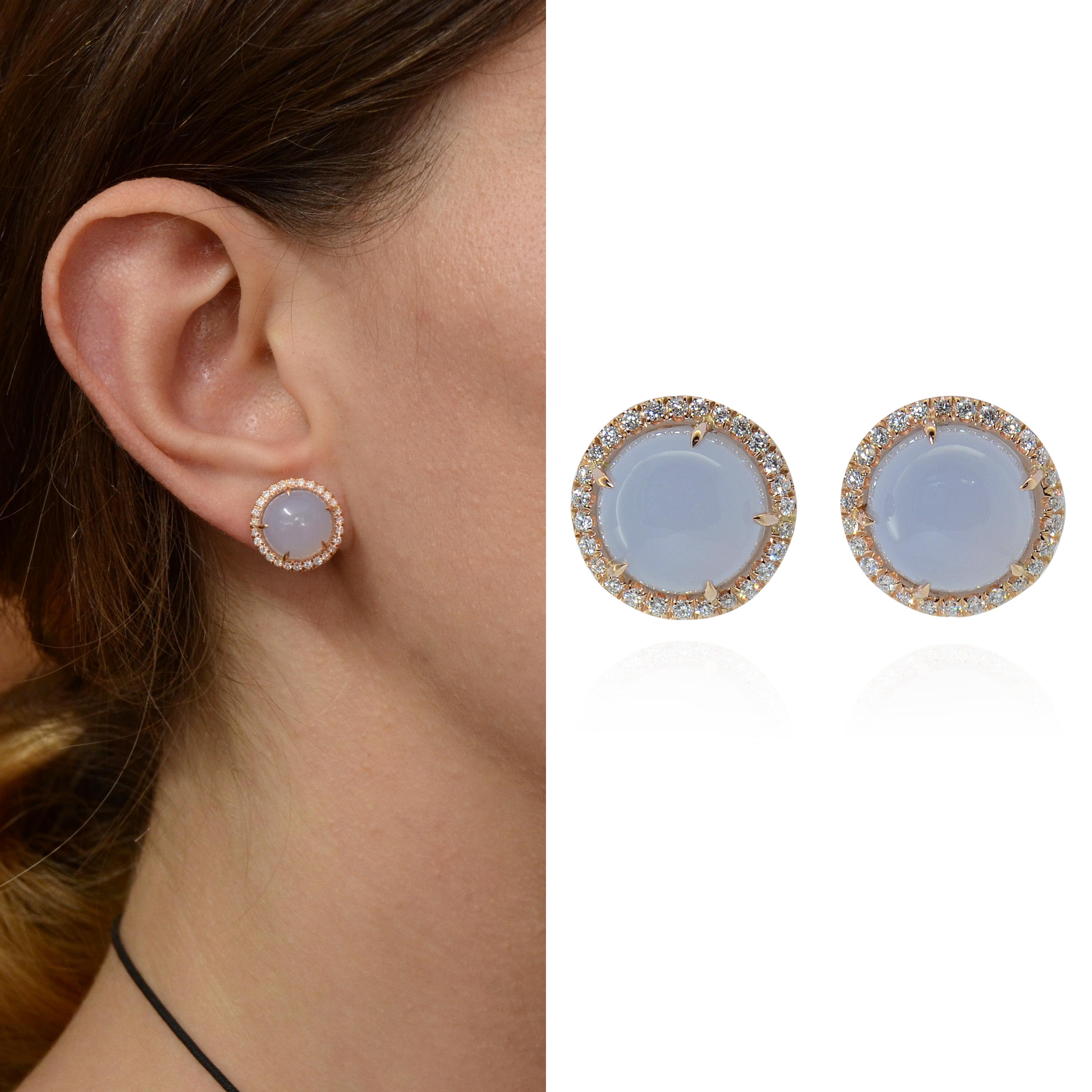 Every day chic ear clips, very light and perfect to fit either casual and elegant outfits.
Handcrafted in Margherita Burgener family workshop, based in Italy, the lovely earrings are made in 18KT rose gold, with fitting and clips. They center a