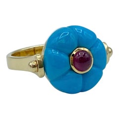 Bague de style romain en or jaune 18 carats avec cabochon de pierre précieuse, rubis et turquoise, fabriquée en Italie