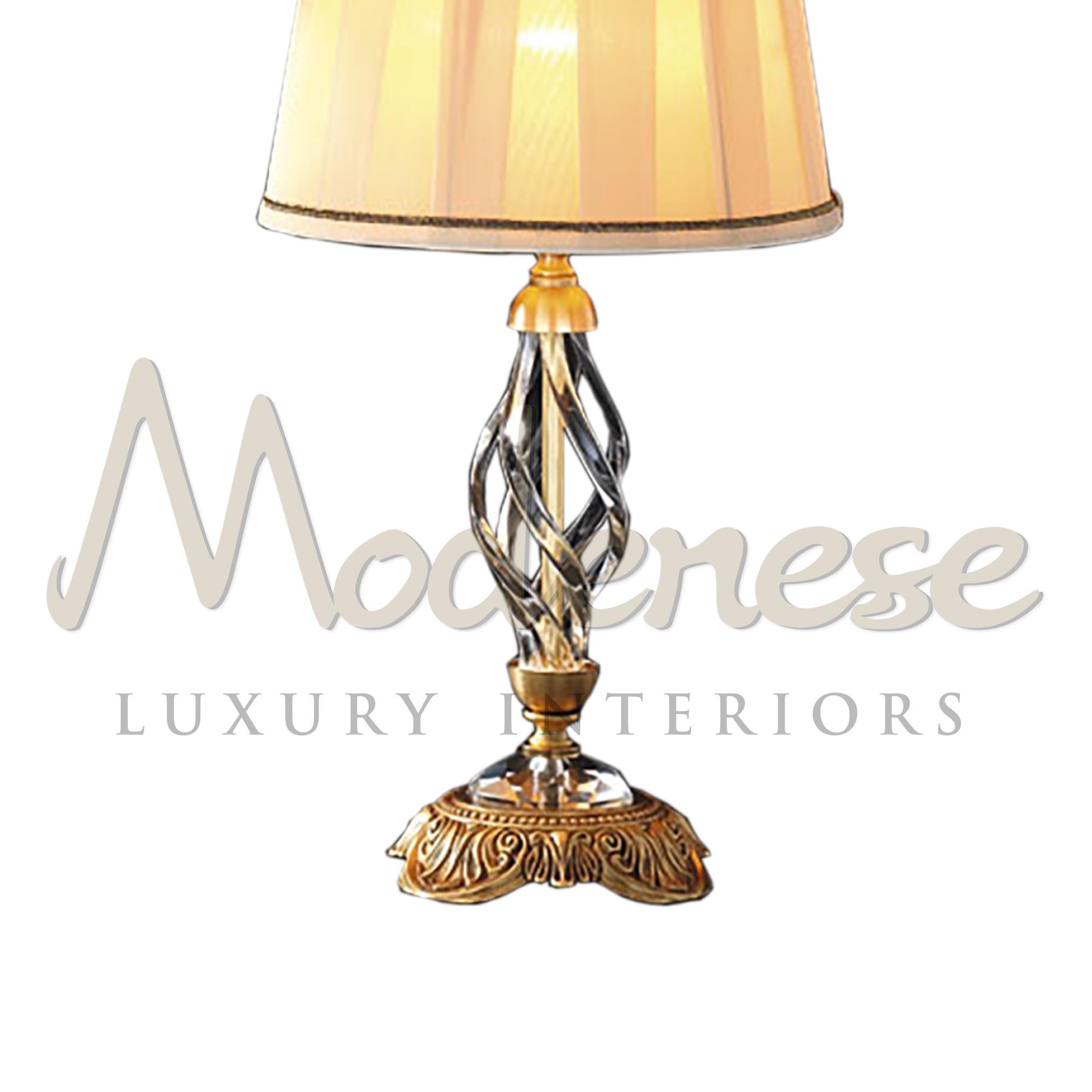 Victorian Made in Italy Gold Finished 1-Light Table Lamp in Satin and Transparent Crystal For Sale
