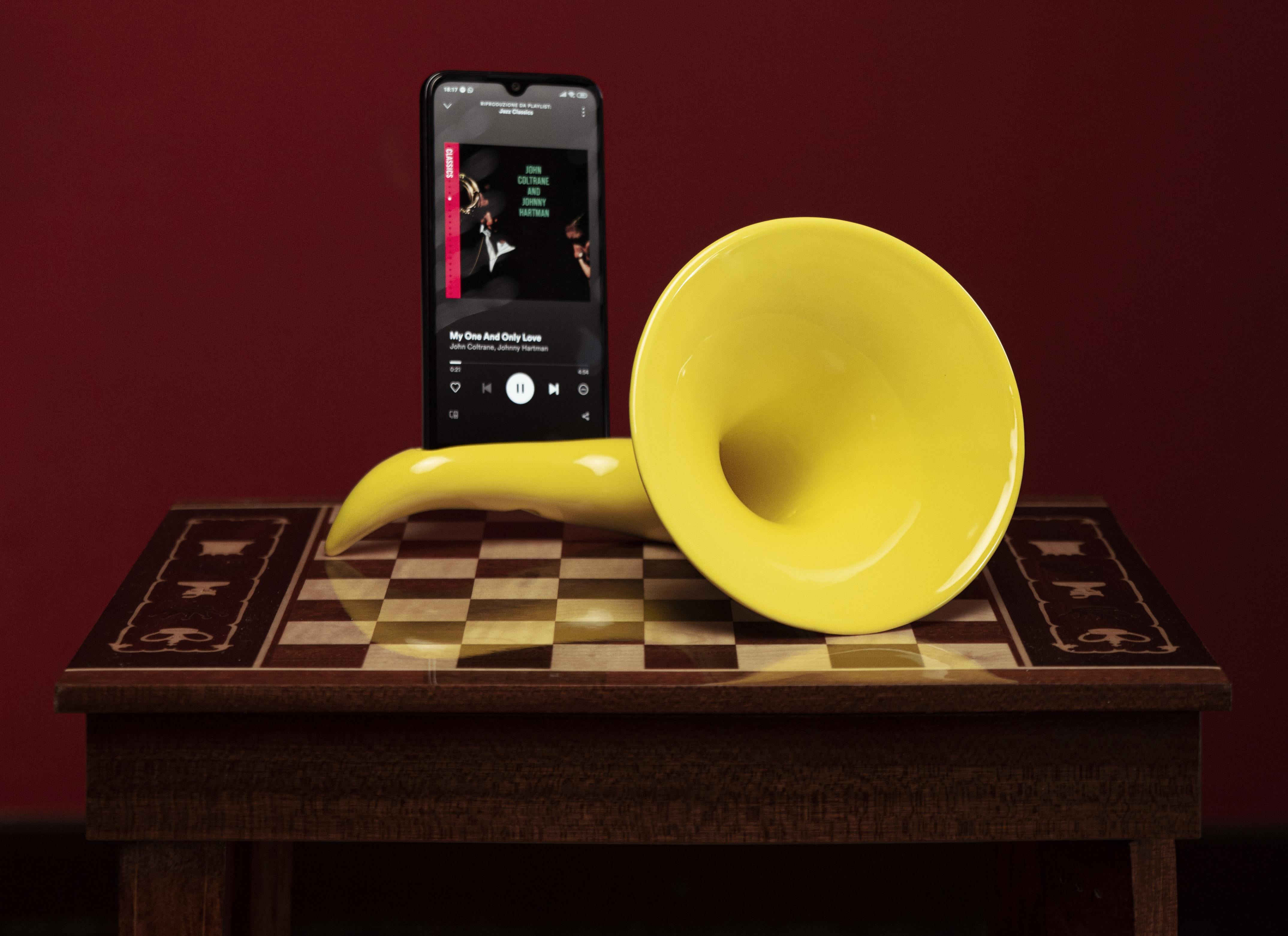 Contemporary Made in Italy Sound Amplifier, Yellow Ceramics, Customizable Speaker. 2022 For Sale