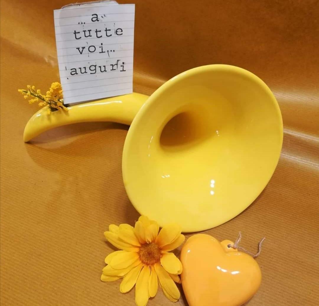 Made in Italy Sound Amplifier, Yellow Ceramics, Customizable Speaker. 2022 For Sale 2