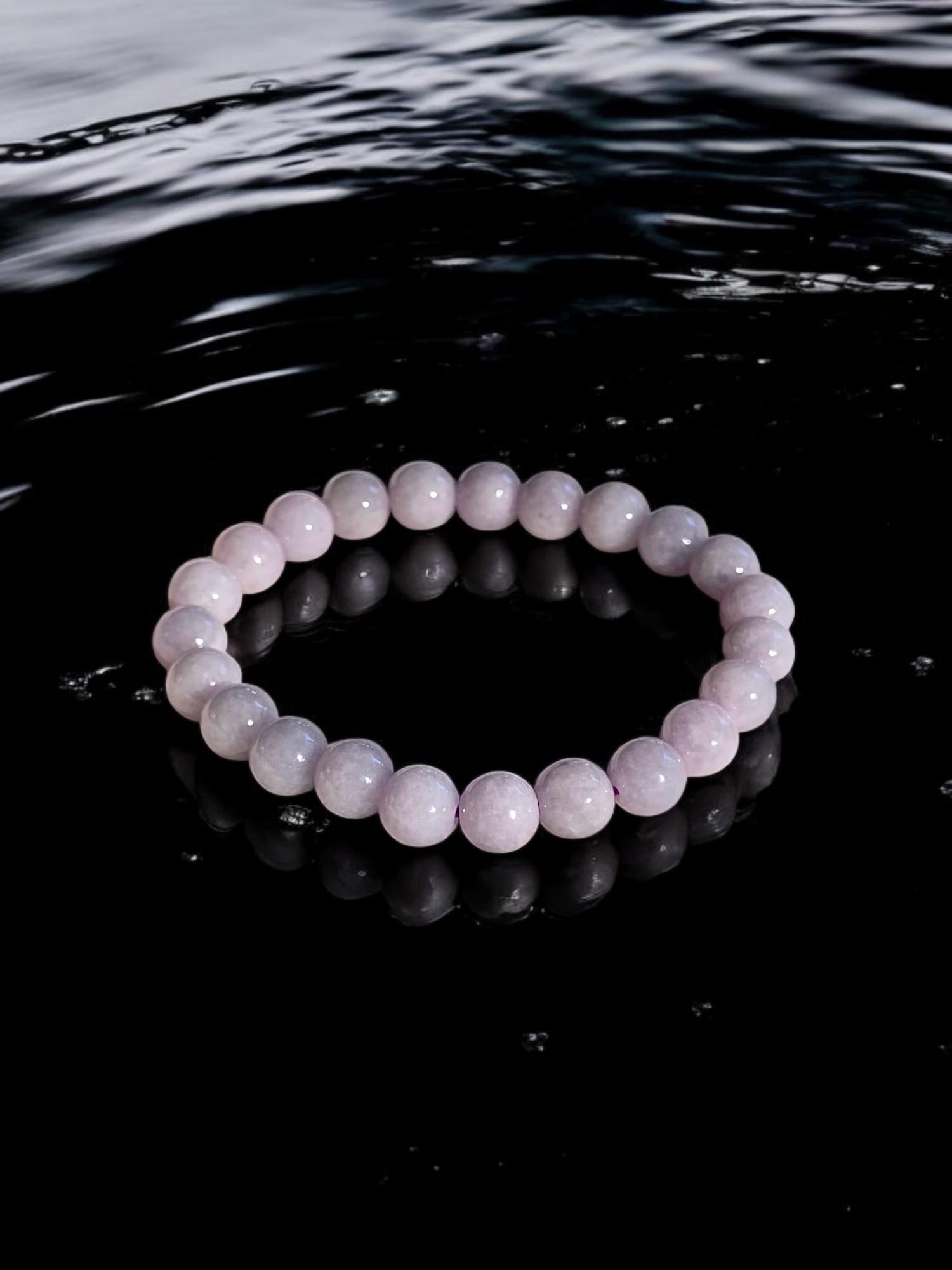 MADE IN JAPAN 8mm Beads Lavender Purple Burmese A-Jade Beaded Bracelet For Sale 4