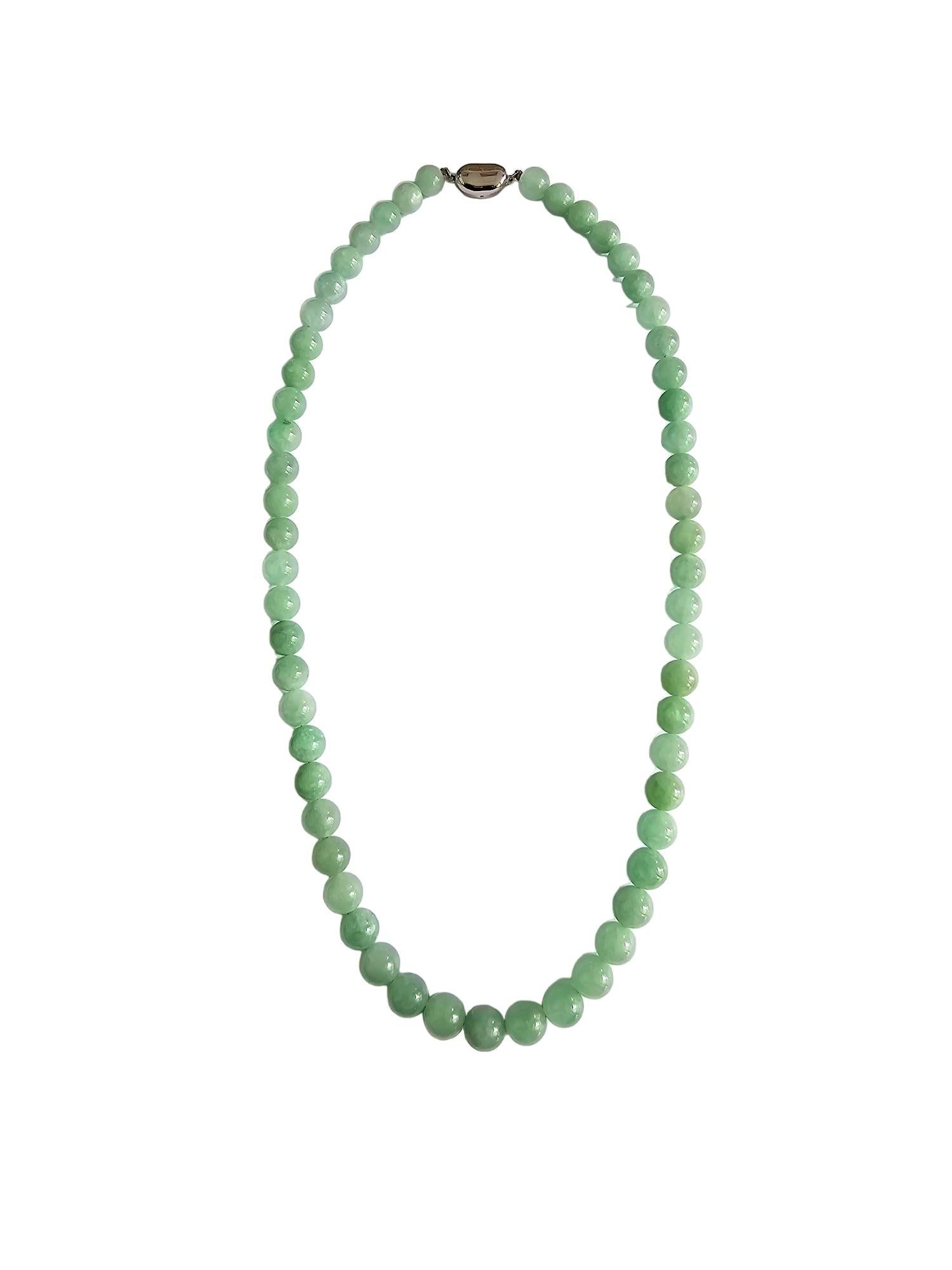 MADE IN JAPAN Burmese A-Jade Beaded Necklace 8.50-10mm Each x 57 beads Silver925 For Sale 10