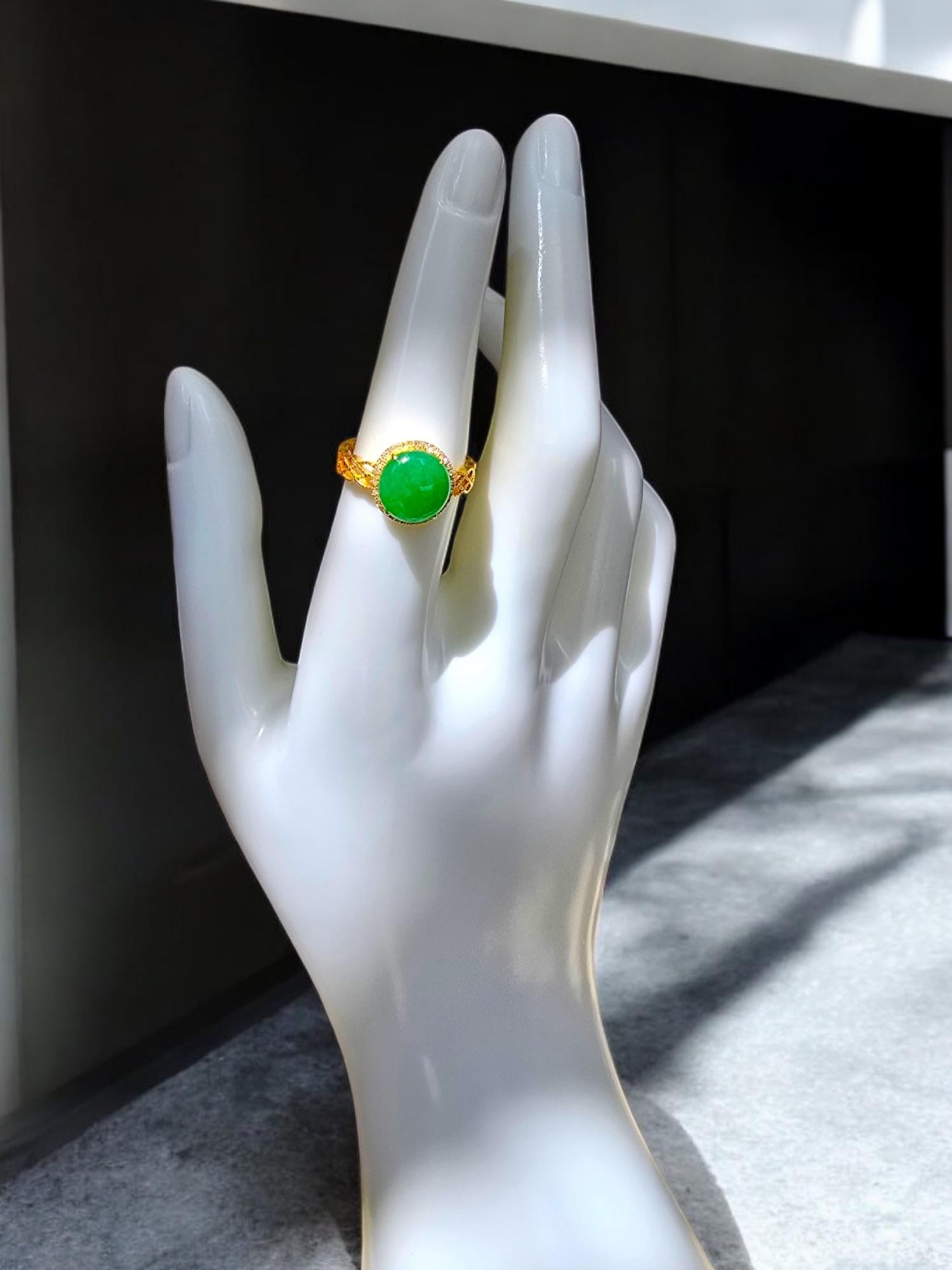 'Shinjuku' MADE IN JAPAN Burmese Vivid Green A-Jadeite Jade, Natural Round Brilliant White Diamonds and Solid 18K Yellow Gold Ring Vivid Green Round Cabochon - Certified 

This Ring uses completely natural Vivid Green Burmese A-Jadeite, with no