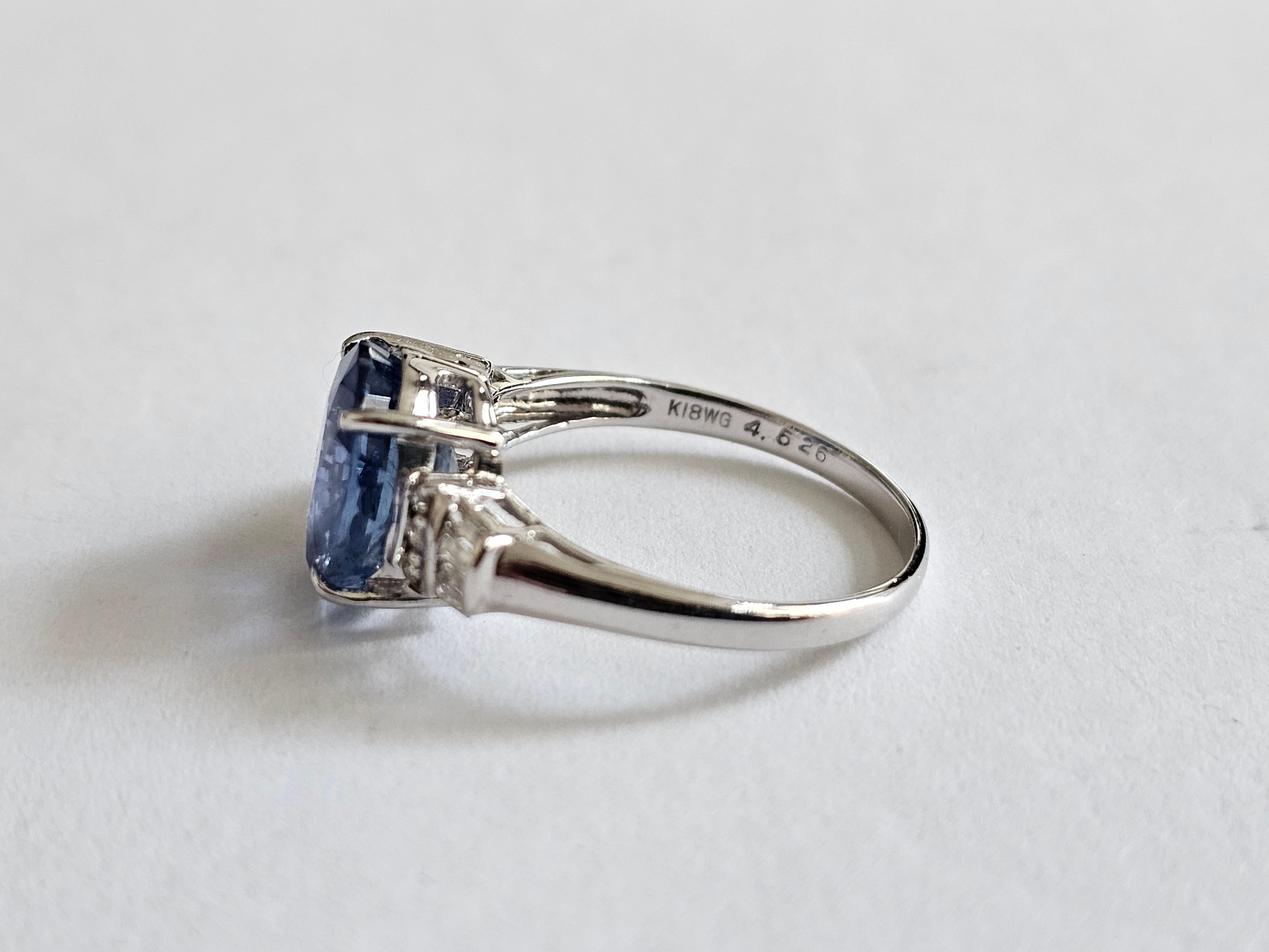 Made in Japan - Ceylon Blue Sapphire (4.526 cts.) Ring w 18K WH Gold, Diamonds For Sale 2