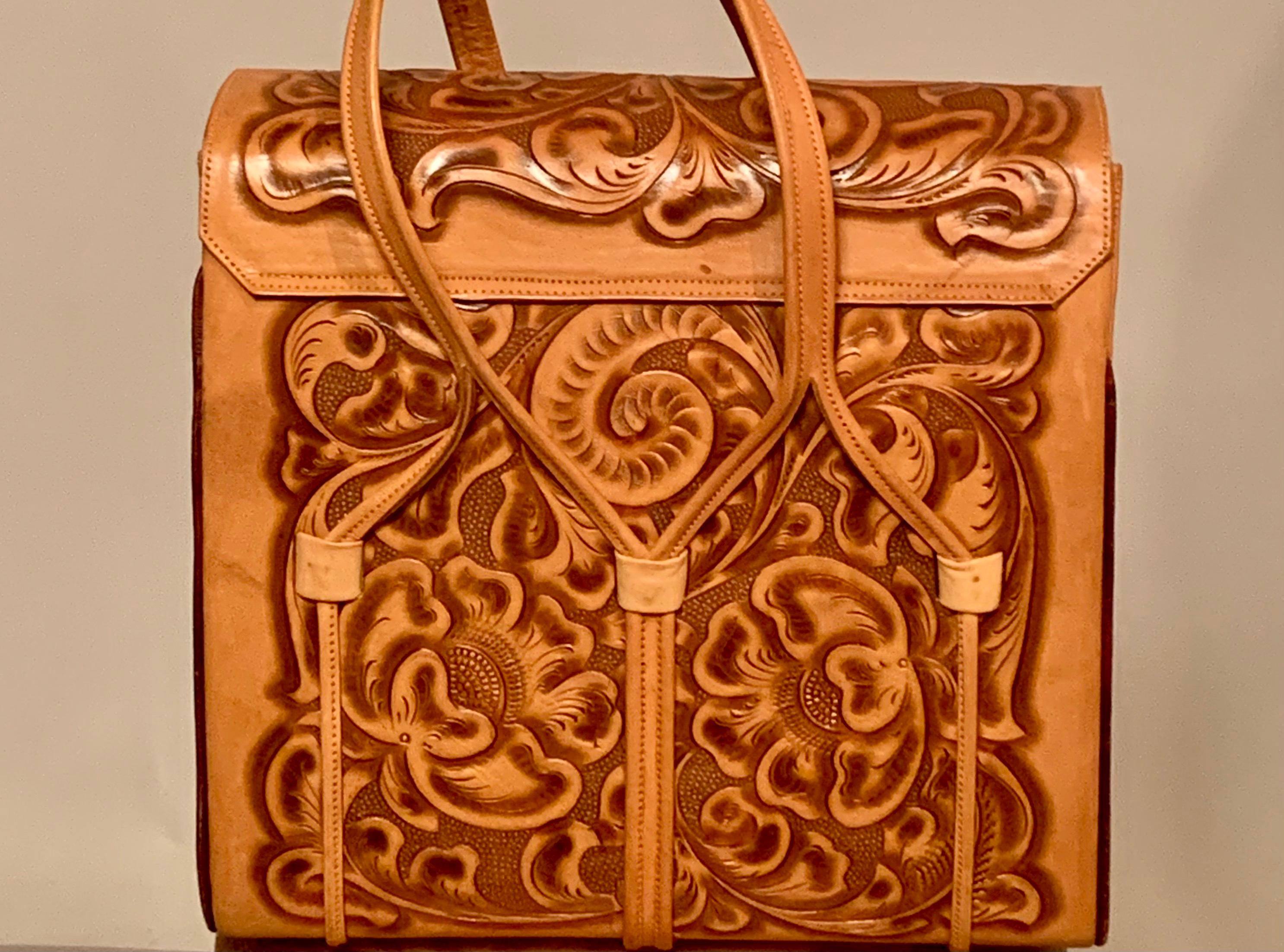 Made in Mexico Hand Tooled Large Handbag or Tote In New Condition In New Hope, PA