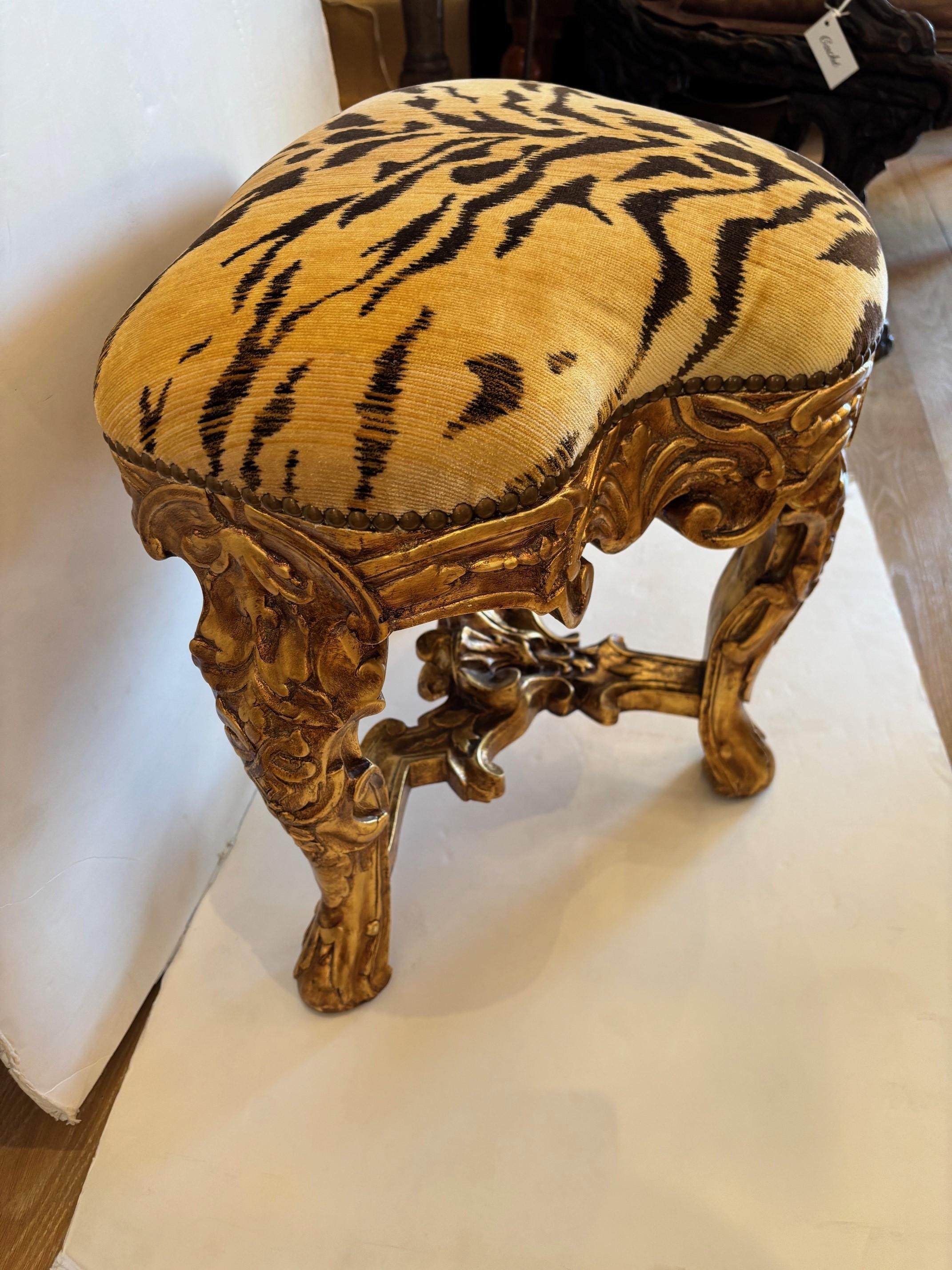 Made to Oder Hand Carved and Handcrafted Italian Rococo Stool w/ Nail Head Trim For Sale 2