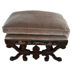 Taburete de Chinoiserie 20-26 hecho a medida con detalle de Chinoiserie en relieve de oro de 23 quilates