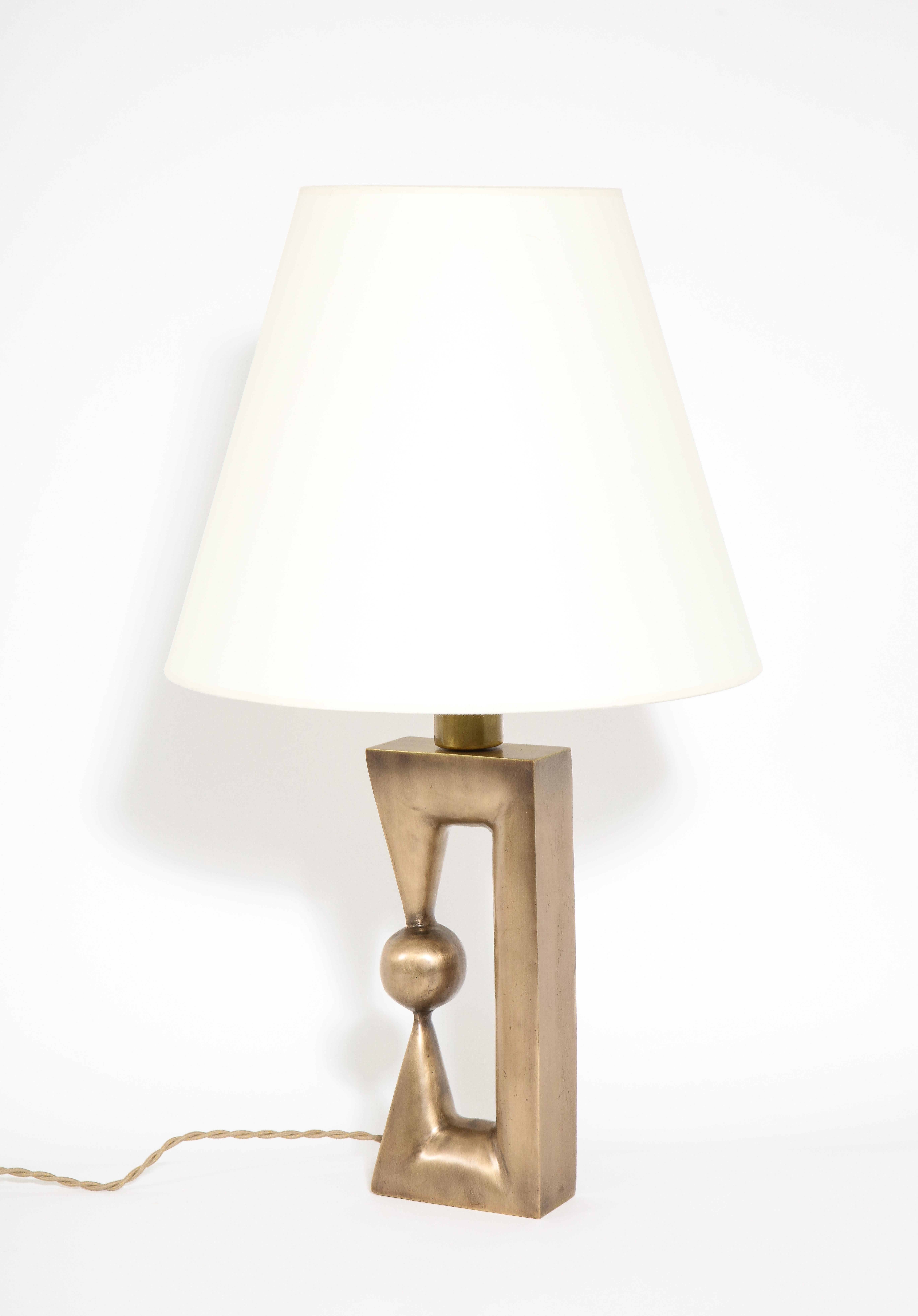 Américain Lampe de table en bronze fabriquée sur commande, USA 2021 en vente
