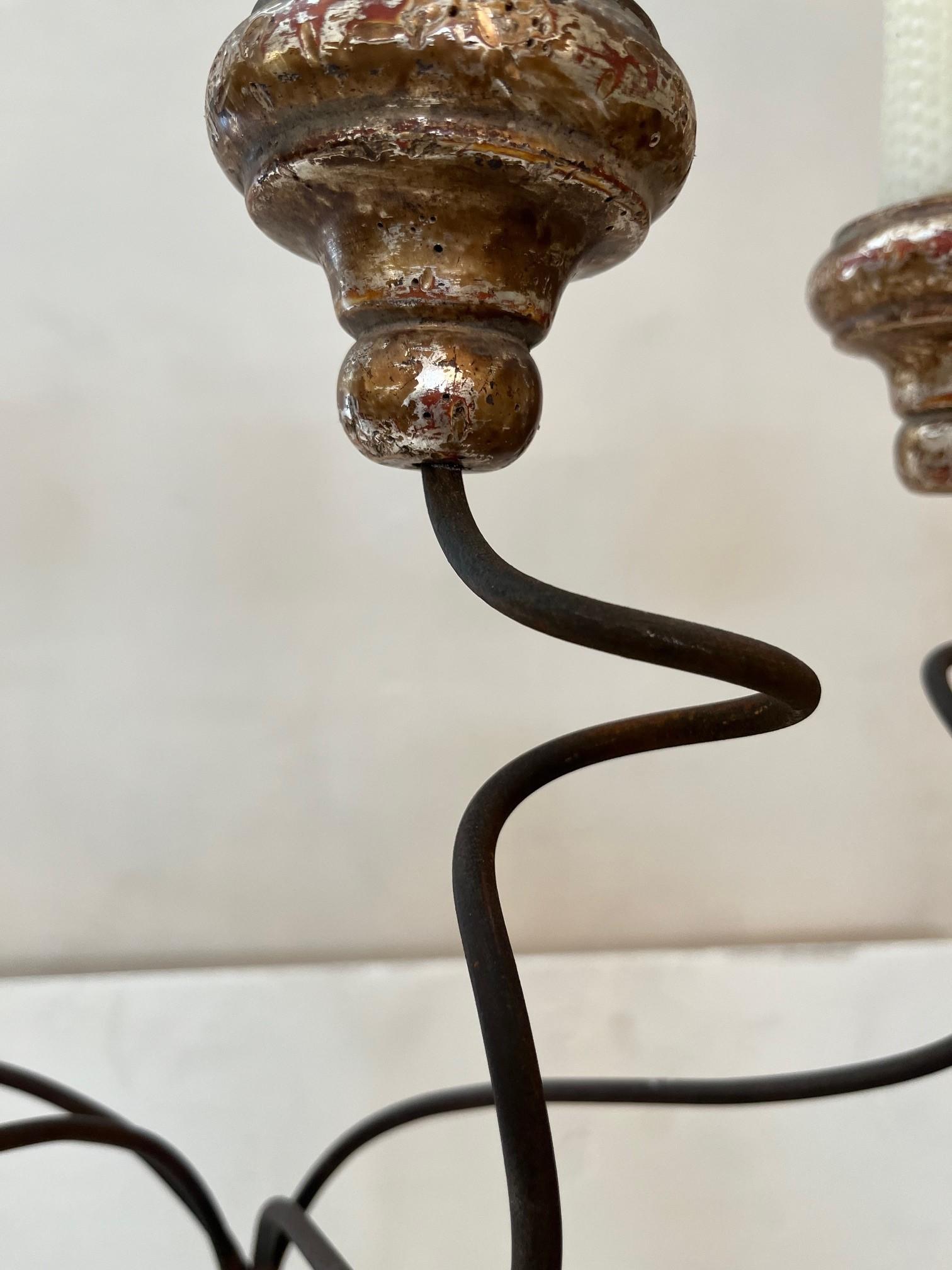 Candelabro su ordinazione con base in ferro forgiato e pietra in bronzo scuro patinato in vendita 1
