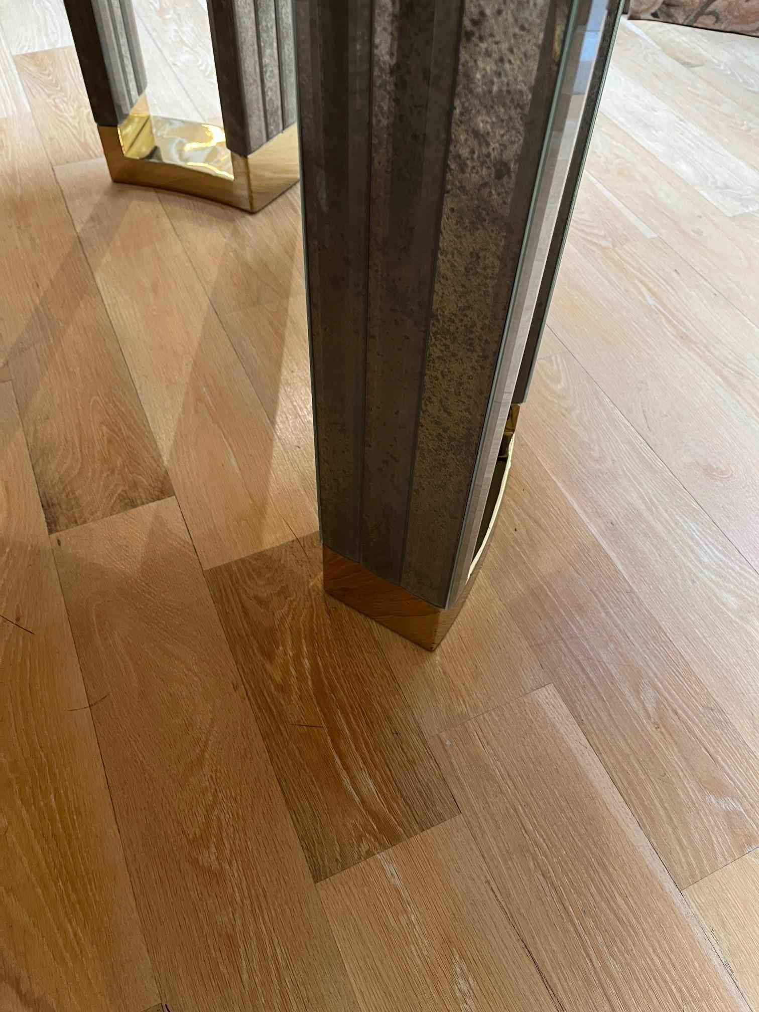 Table centrale Helena en miroir sur mesure avec étoile gravée et dorée en vente 5