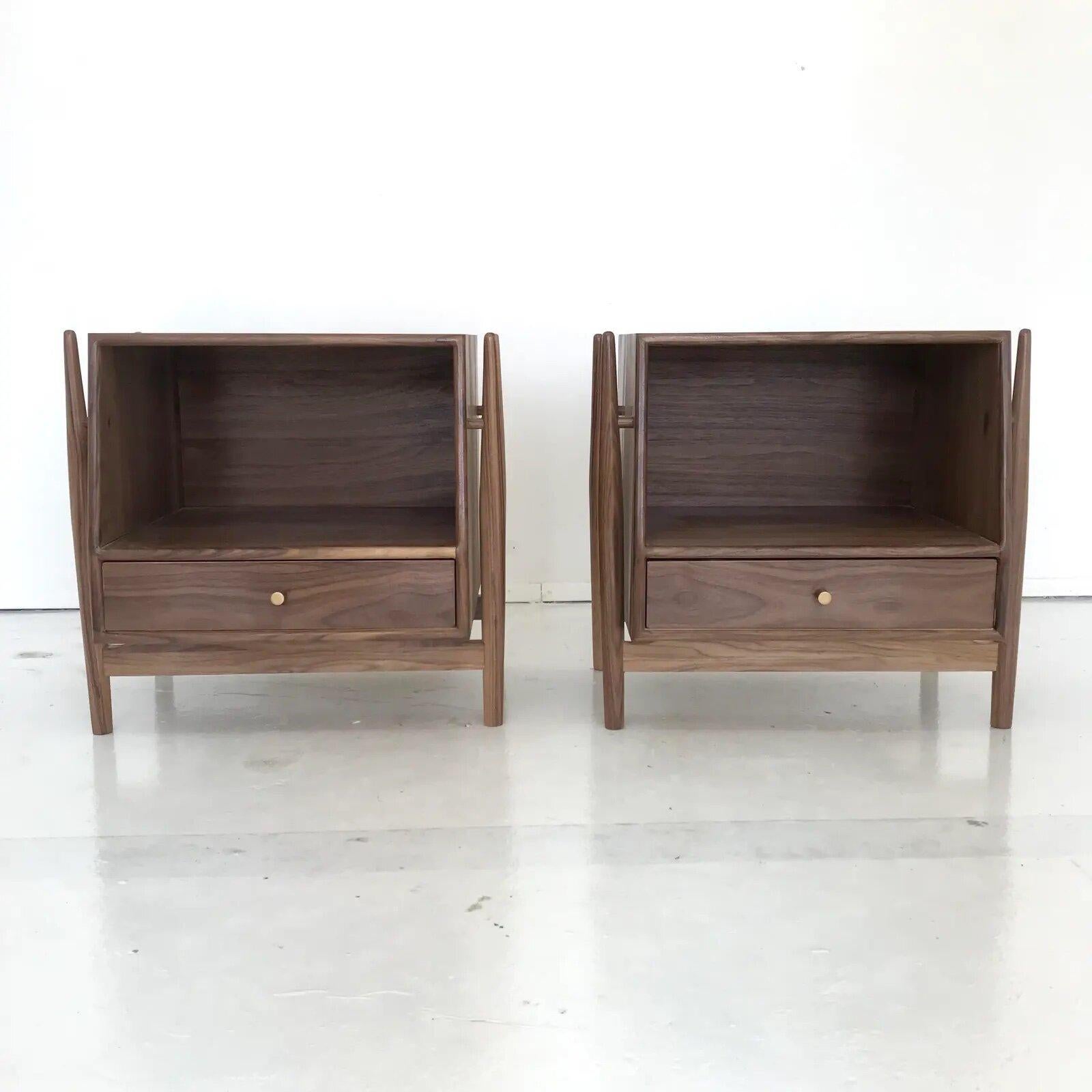 Mid-Century Modern Made to Order Sculptural Nighstands in Walnut- Pair For Sale