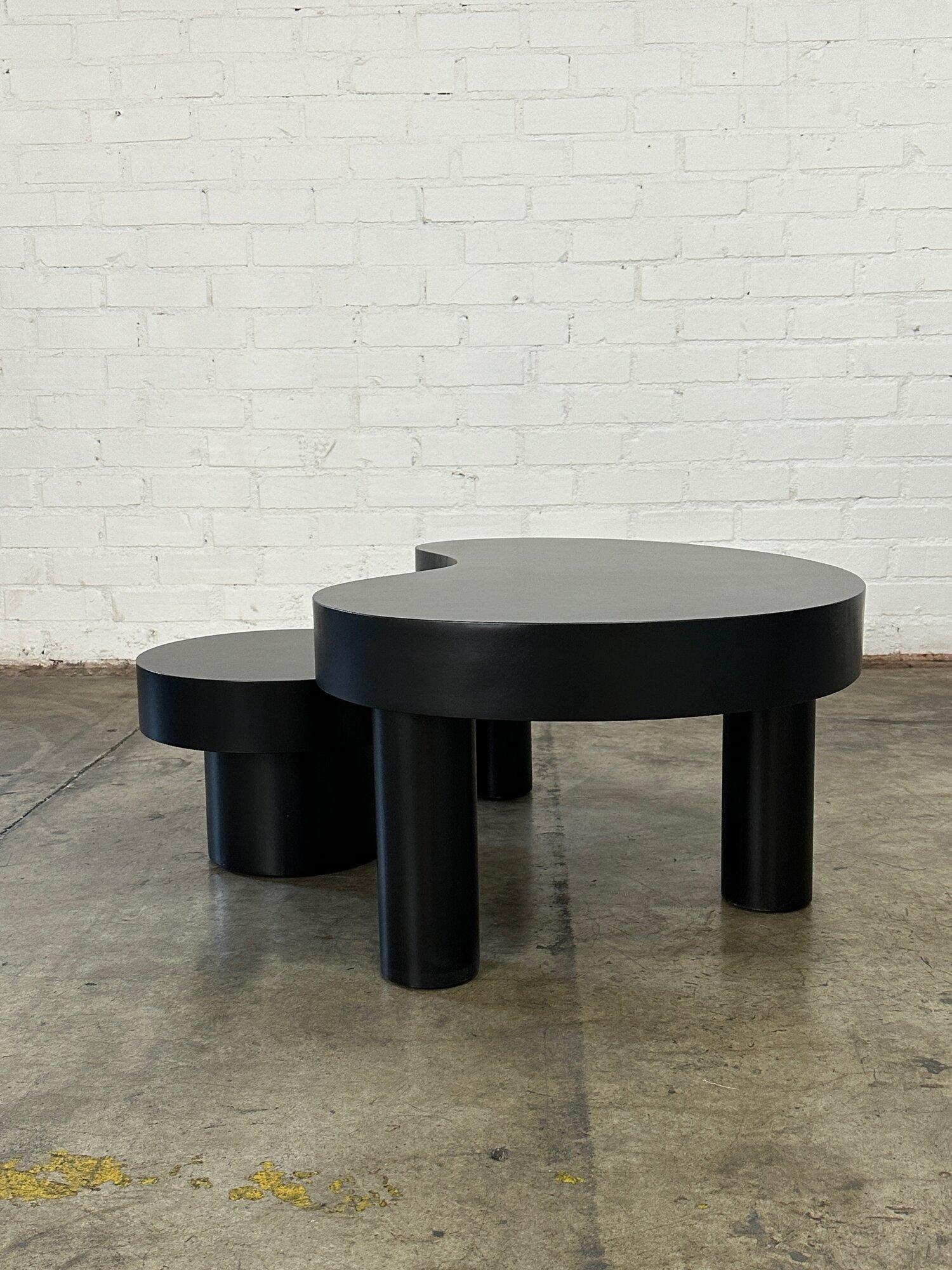 Made to Order Small Kidney Two Tiered Coffee Table Set-Full Black For Sale 2
