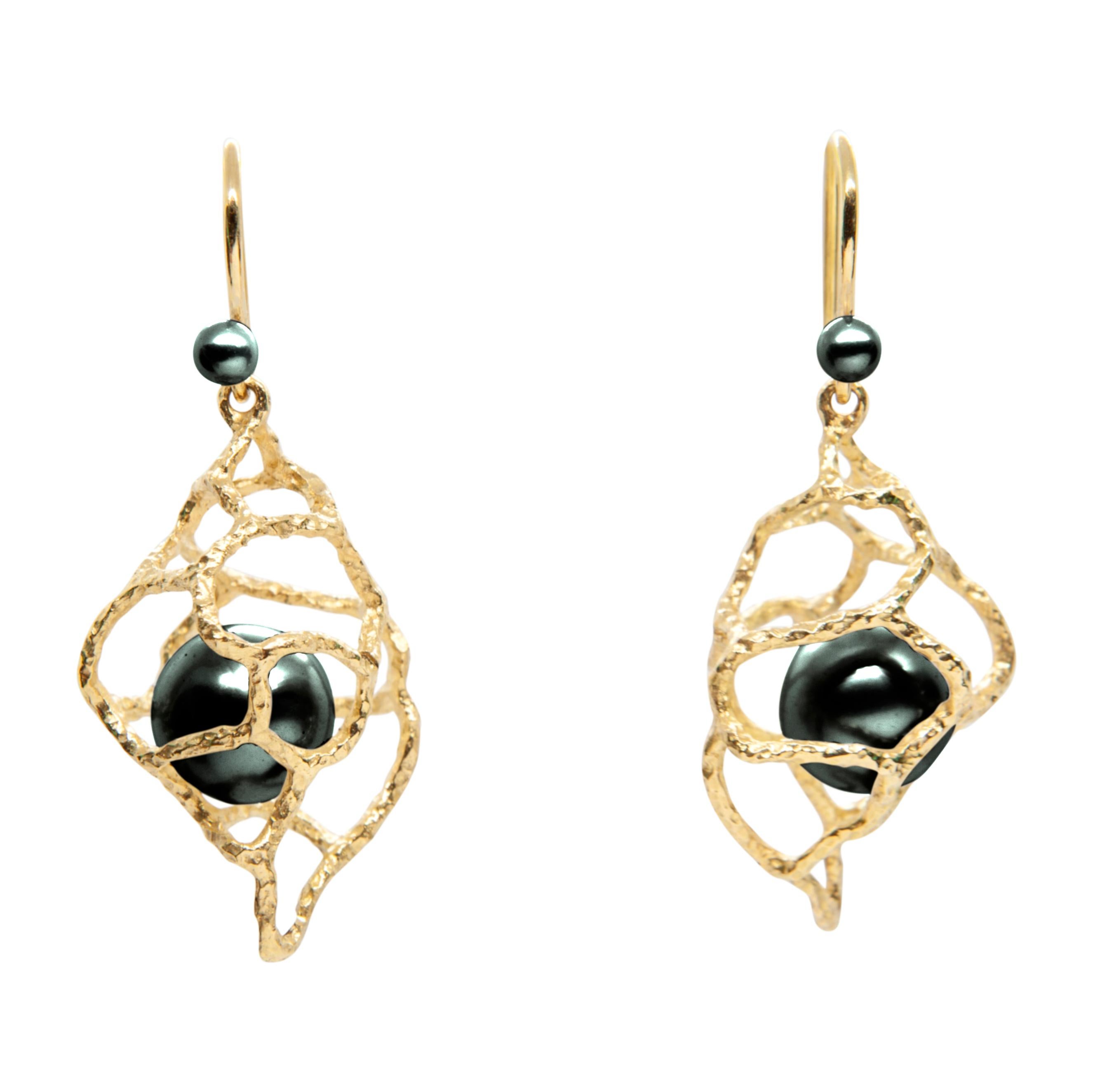 Contemporary Made to Order, Tahitian Black Pearl 18K Yellow Gold Conch Drop Earrings For Sale