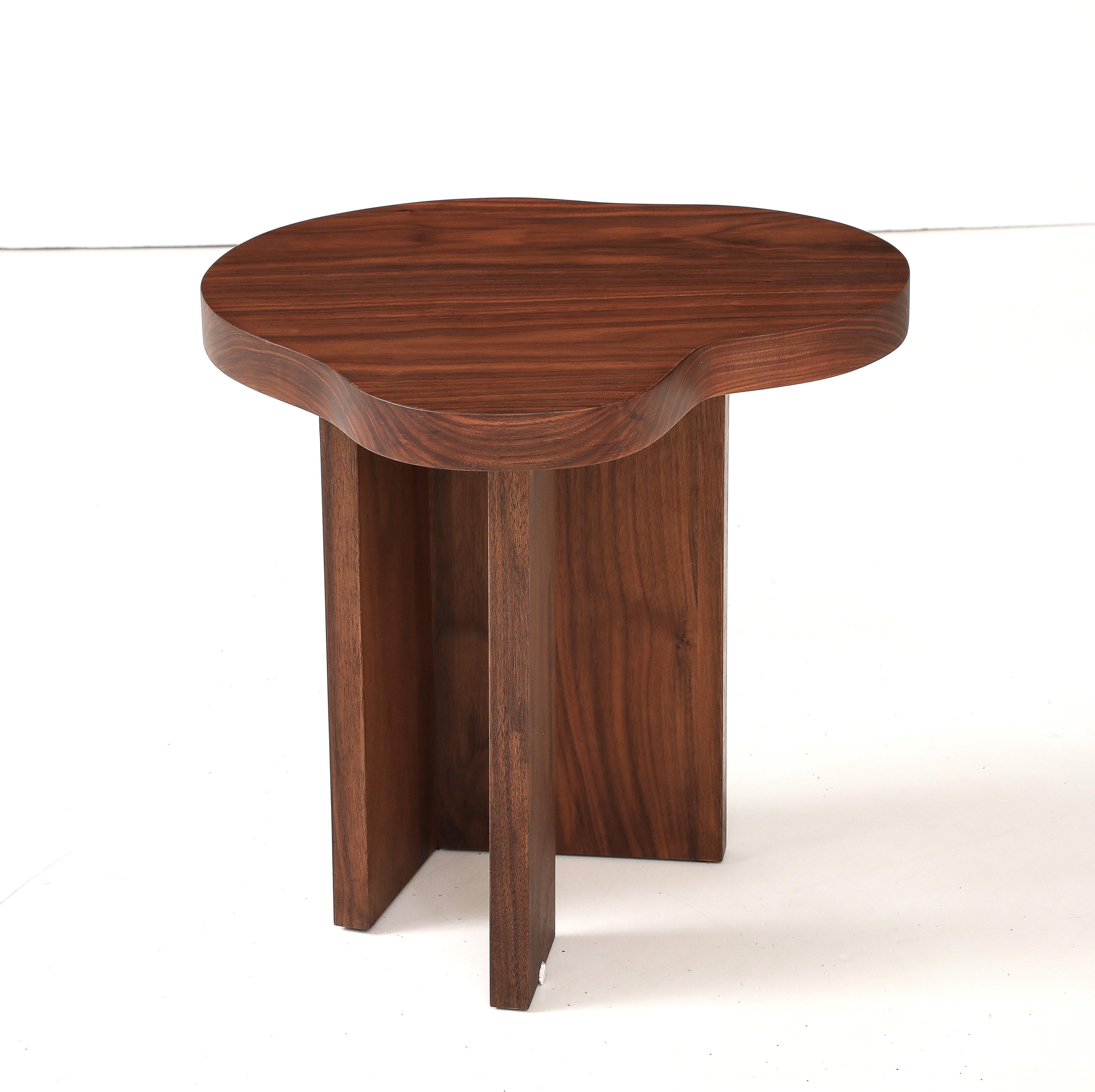 Tavolo Gibran in legno di noce 