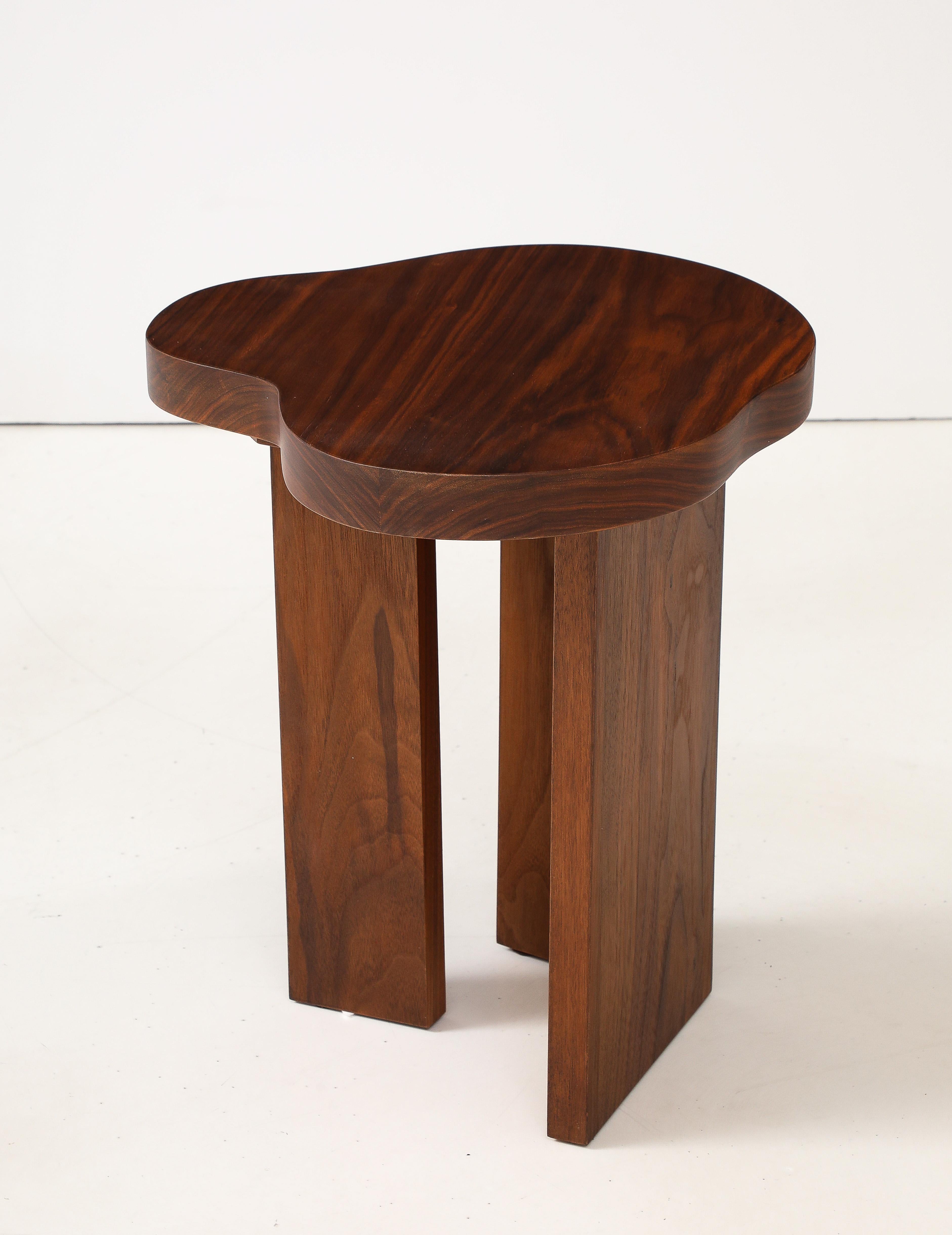 Tavolo Gibran in legno di noce 