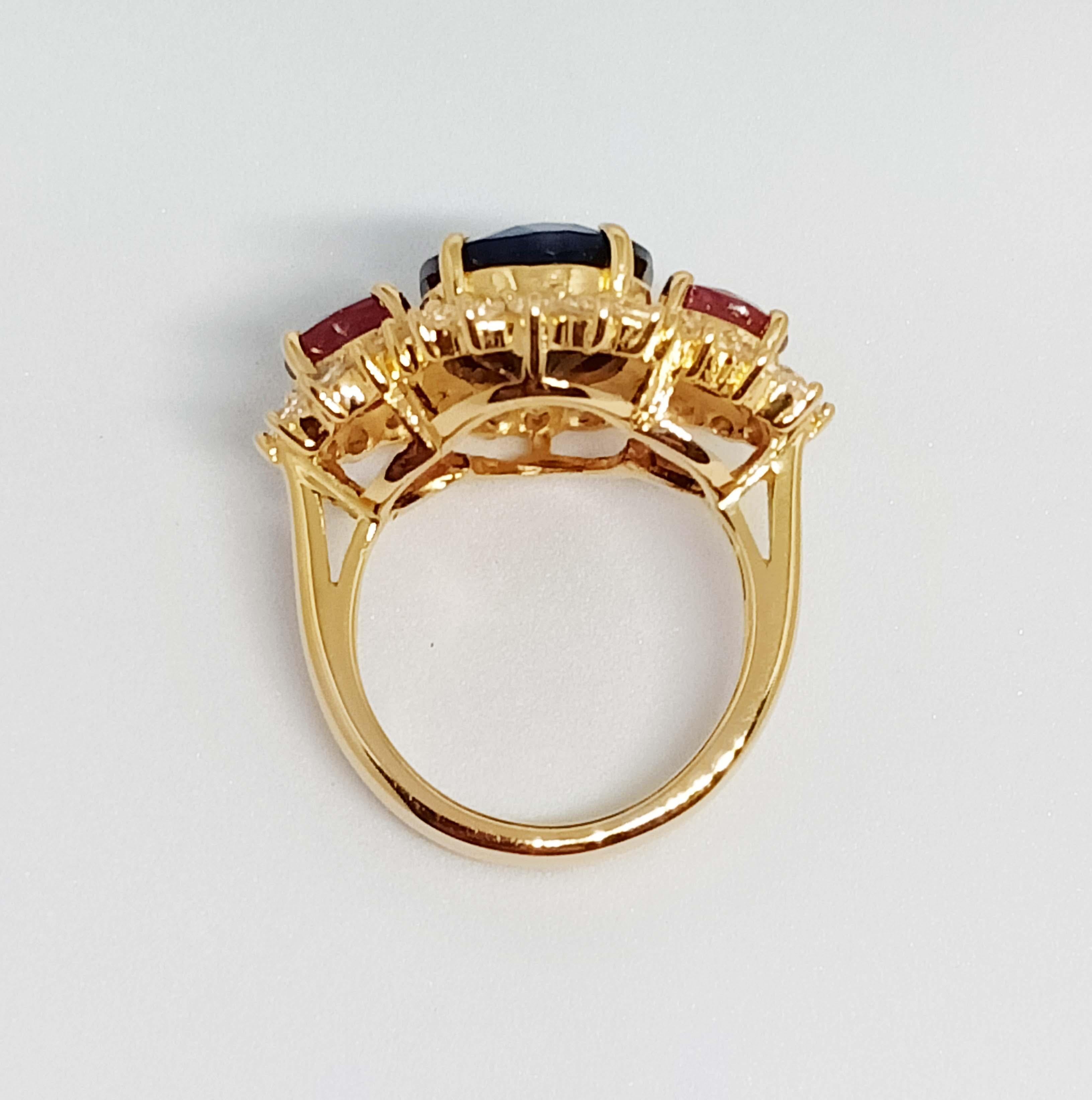 Hecho a medida(Oro macizo 10K) Anillo de ópalo negro con rubí. Oro macizo de 10 quilates en Nuevo estado para la venta en Bangkok, TH