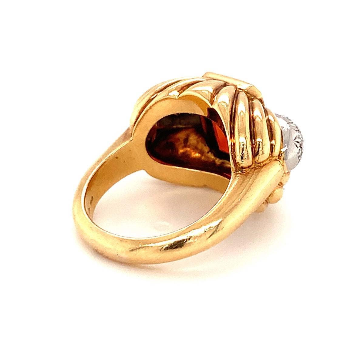 Women's Madeira Citrine Ring in 18K Yellow Gold, circa 1940s For Sale