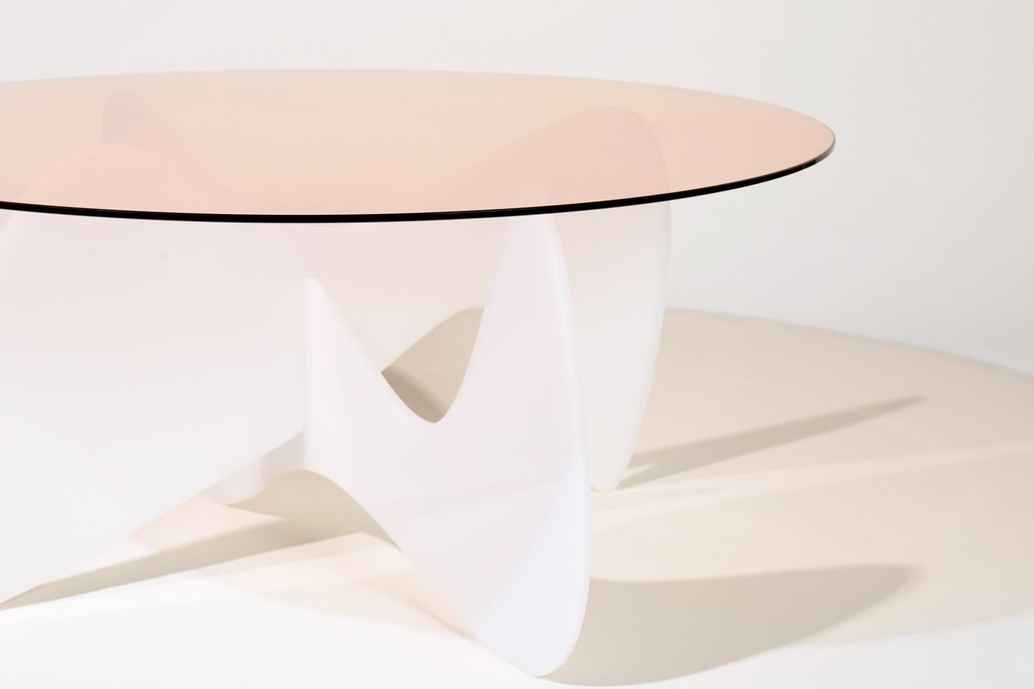 Modern Madeira Coffee Table, Rose Glass / White Varnish For Sale