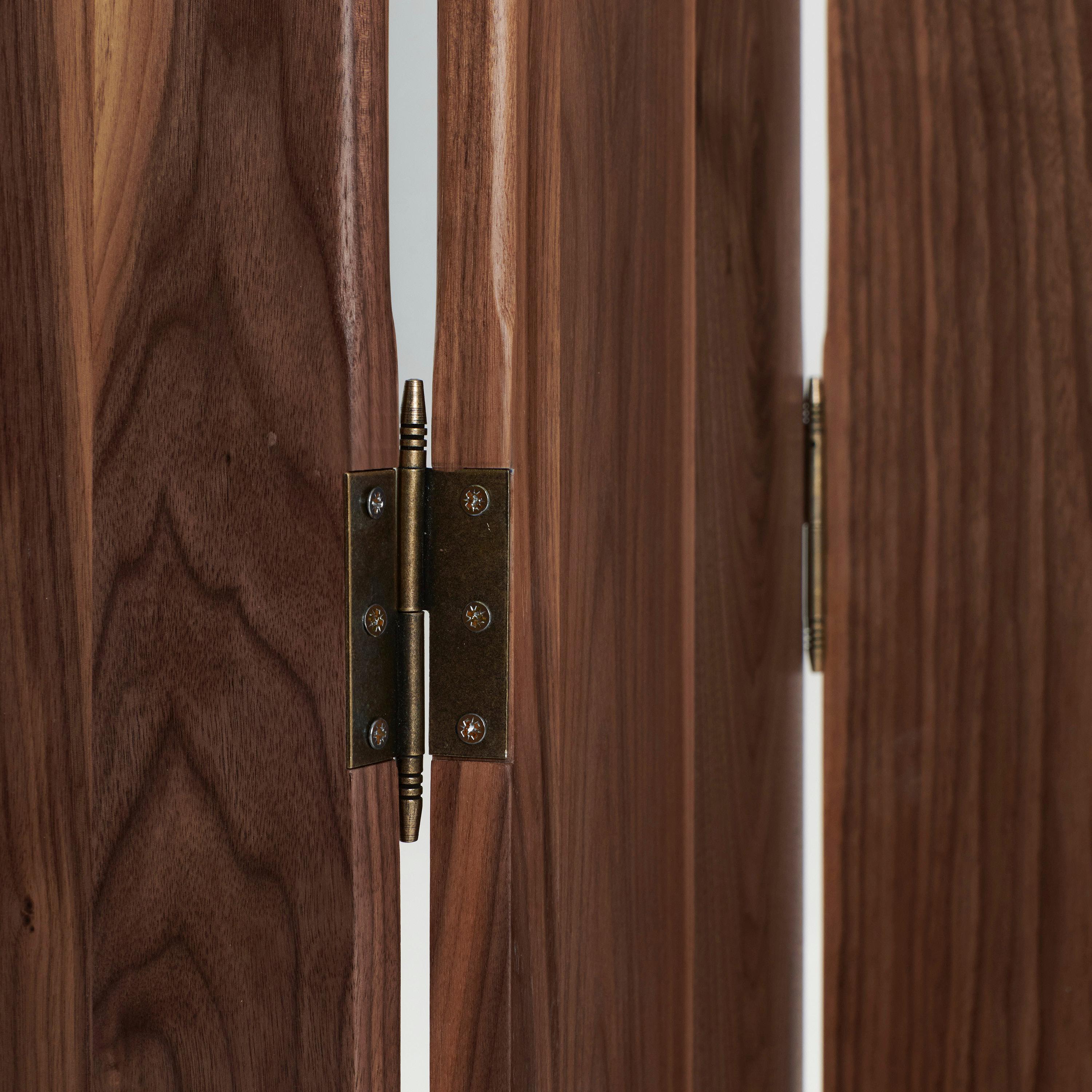 narrow room dividers