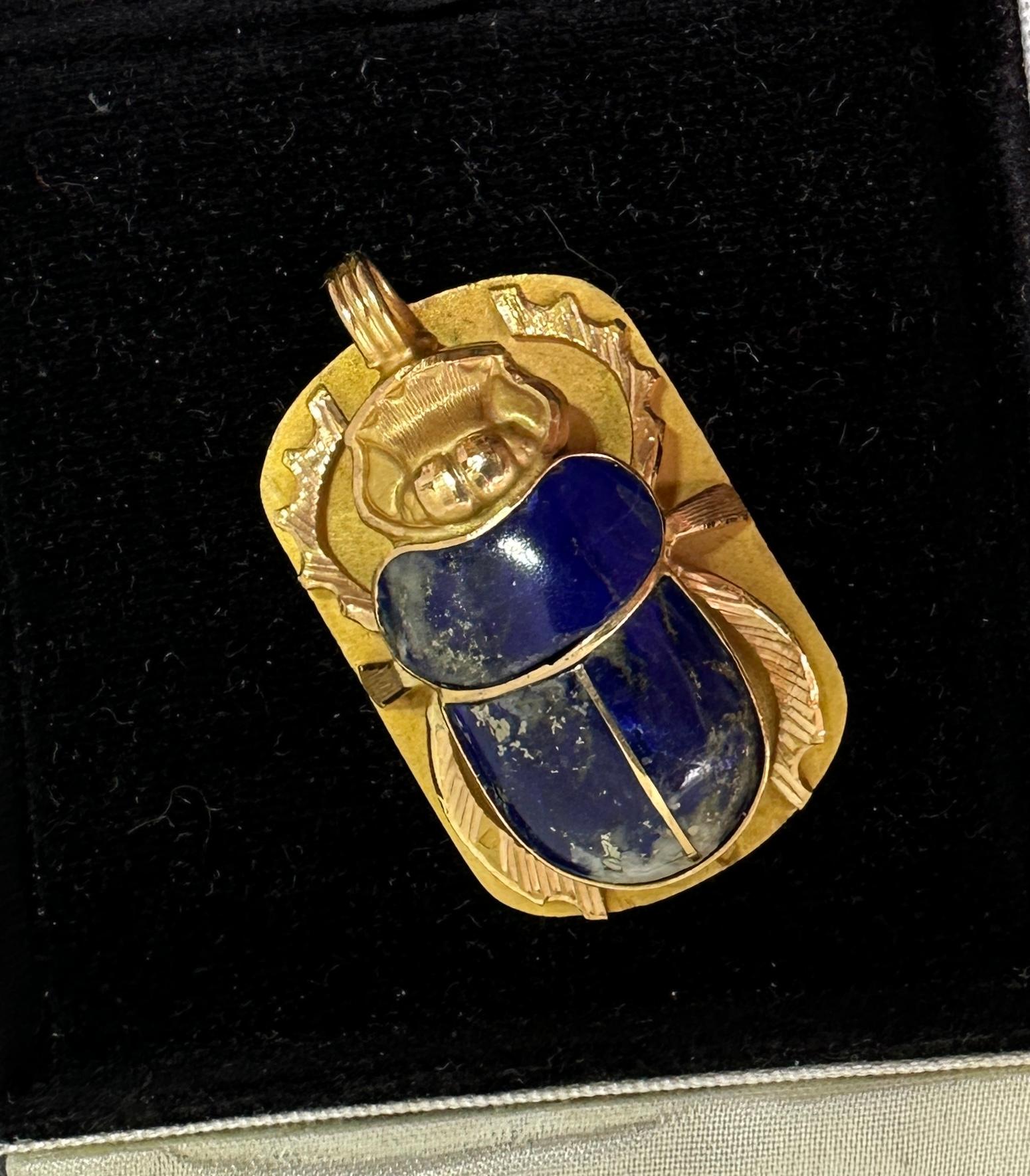 Madeleine Albright's Scarab Pendant Necklace 18 Karat Gold Lapis With Book For Sale 4