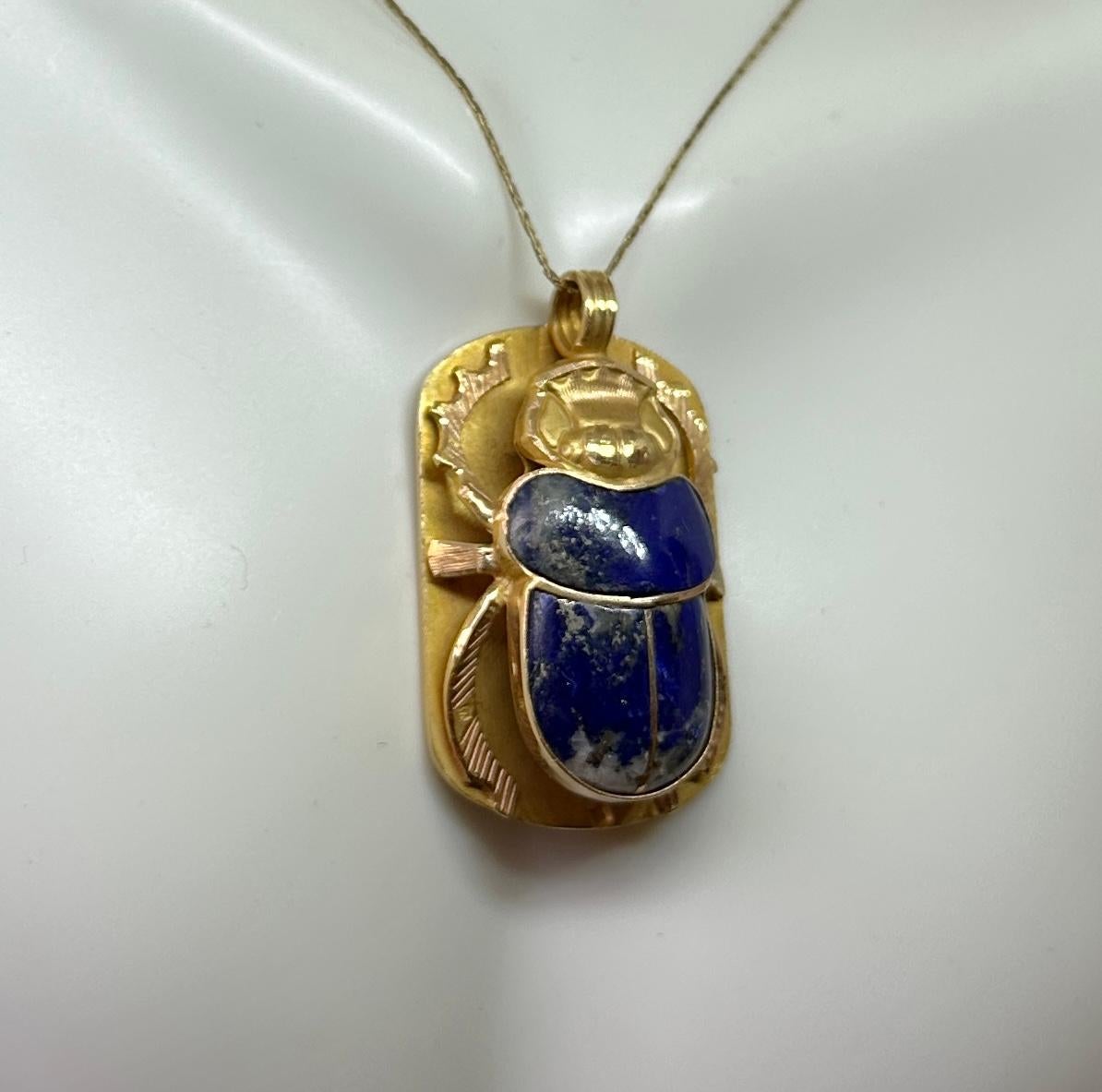 Madeleine Albright's Scarab Pendant Necklace 18 Karat Gold Lapis With Book For Sale 5