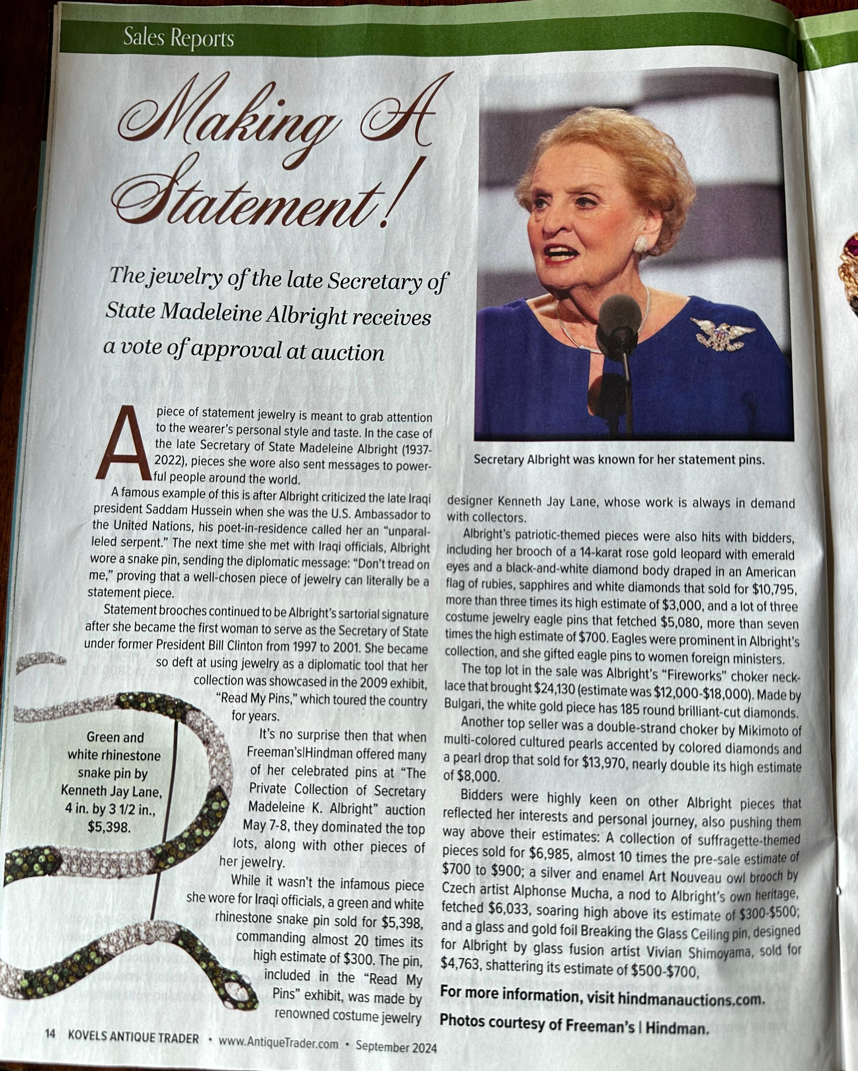 Madeleine Albright's Scarab Pendant Necklace 18 Karat Gold Lapis With Book For Sale 12