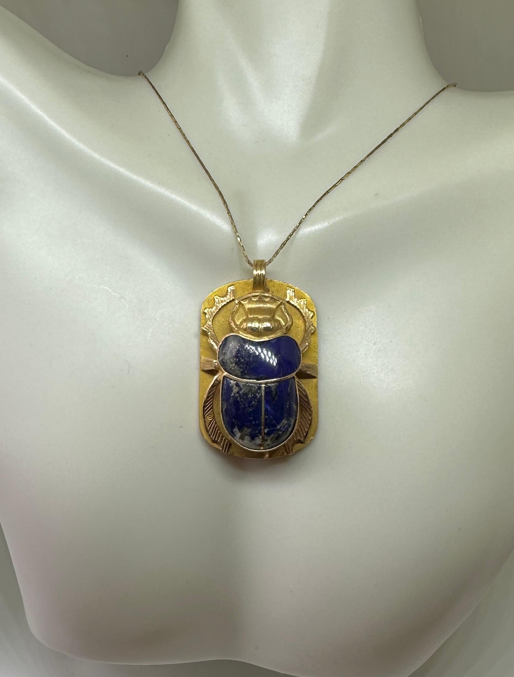 Madeleine Albright's Scarab Pendant Necklace 18 Karat Gold Lapis With Book For Sale 3
