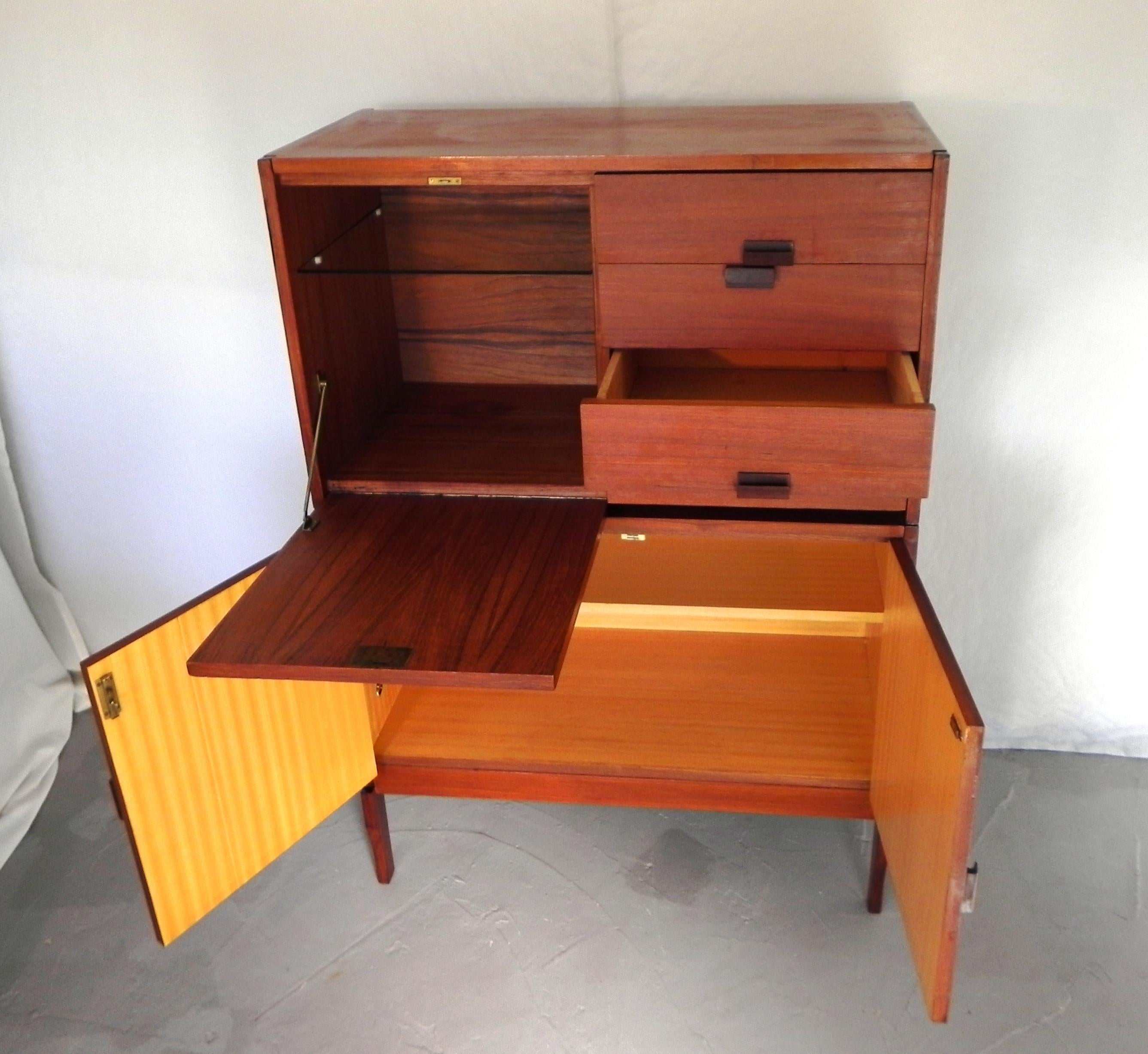 mahogany modular sideboard, 1960s In Good Condition For Sale In Felino, IT