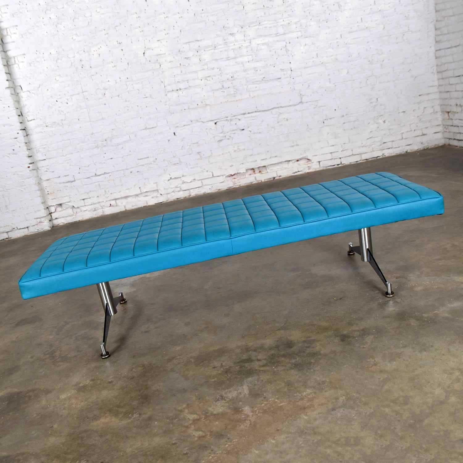 Mid-Century Modern Madison Furn. Vinyl Faux Leather Turquoise Chrome Bench Daybed Style A. Umanoff For Sale
