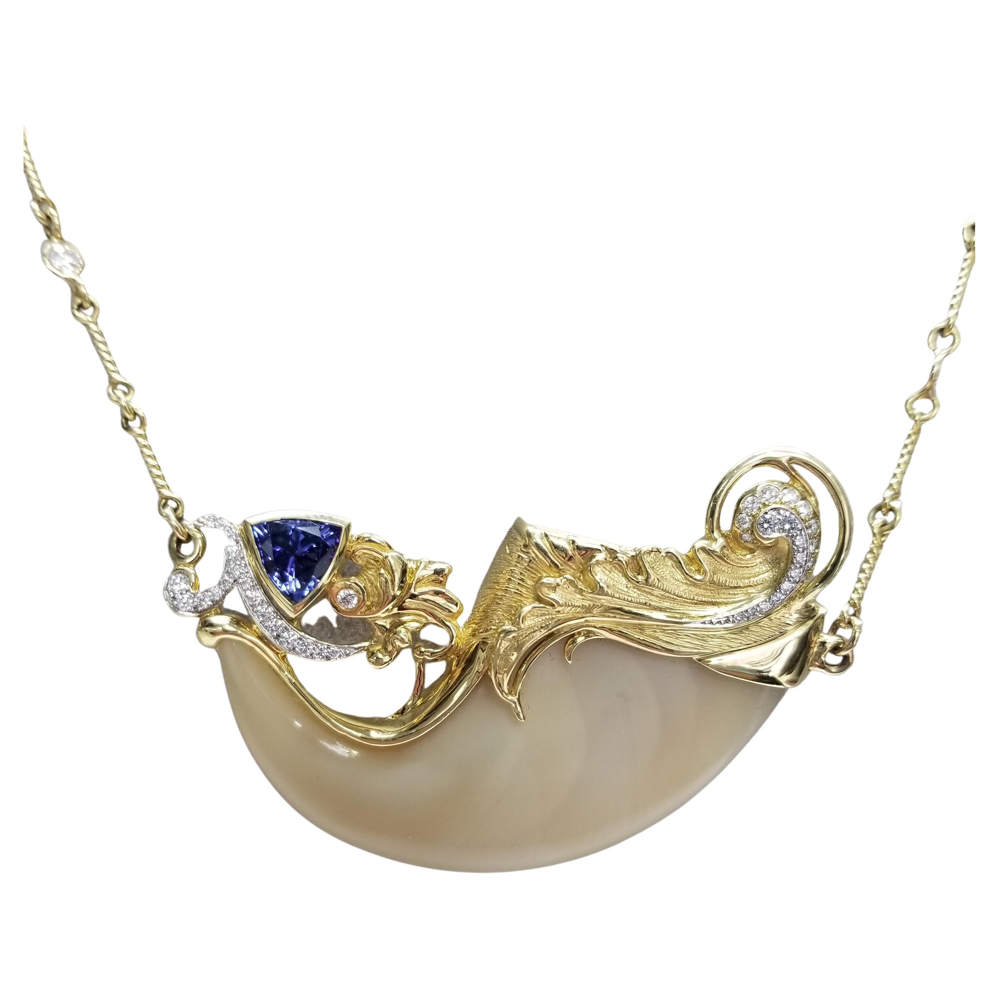 Madleine Kay 18k Yellow Gold "Lion Claw " with Diamonds Paved and Tanzanite