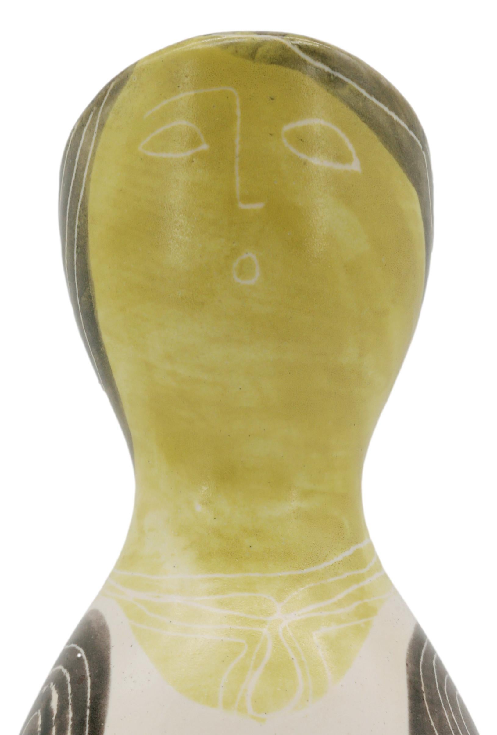 Mado JOLAIN, Vase aus anthropomorphem Steingut, 1950er-Jahre (Moderne der Mitte des Jahrhunderts) im Angebot