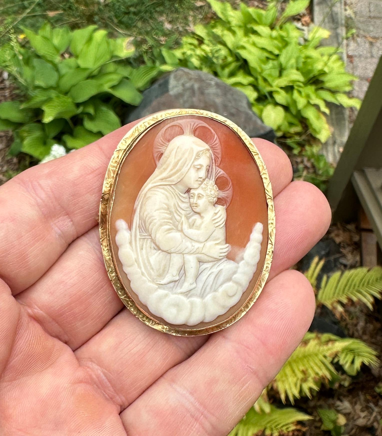 are cameo brooches valuable