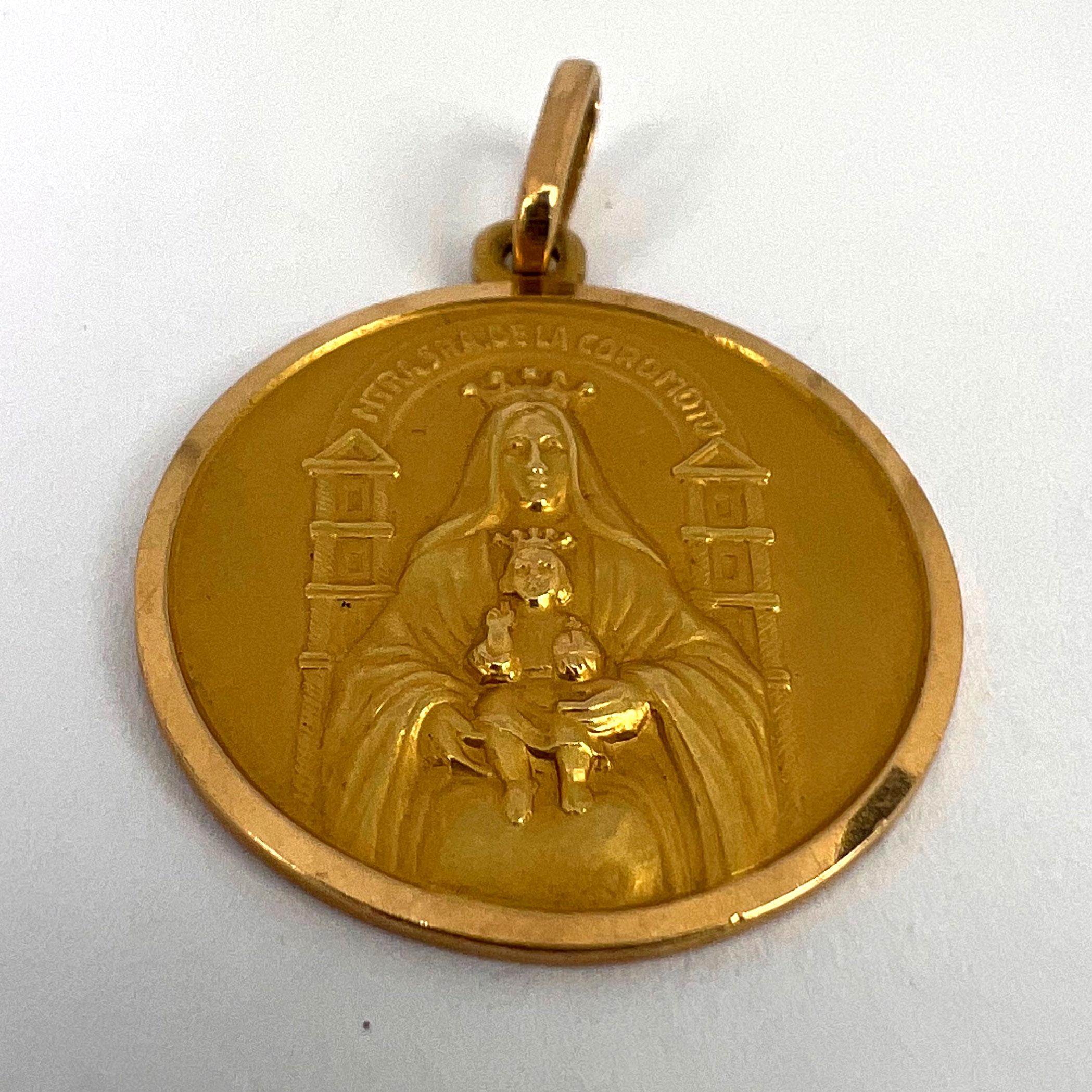 Madonna and Child of Coromoto Venezuela 18k Yellow Gold Pendant Medal For Sale 7