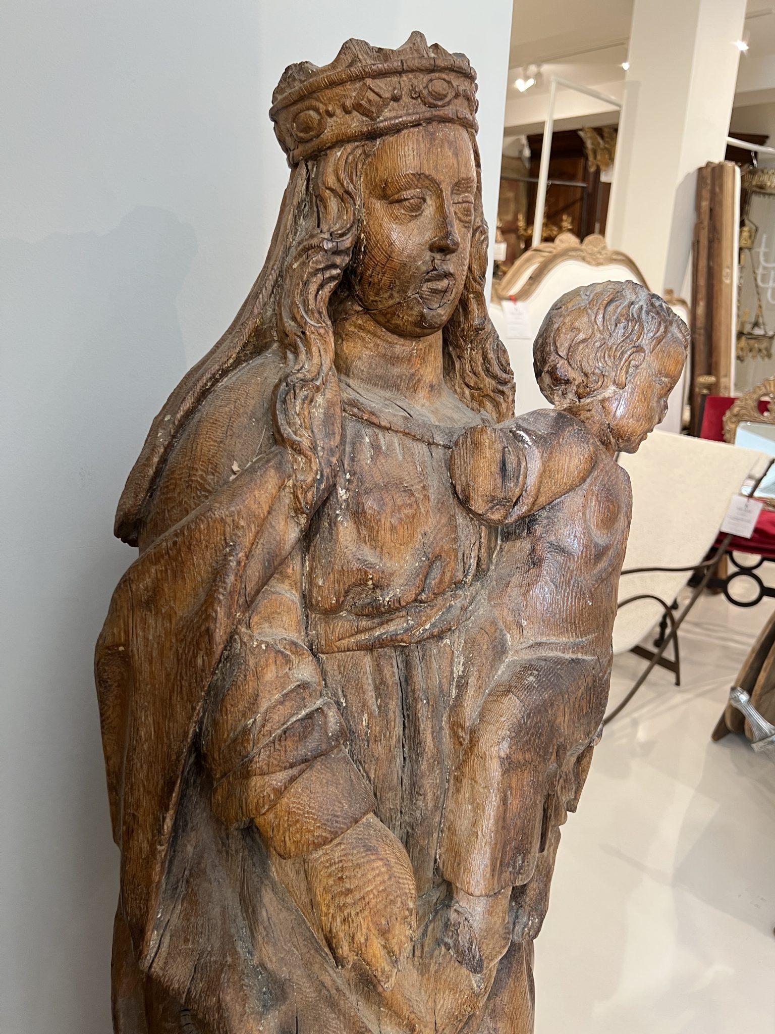 Italiano Statua di Madonna e Bambino, XVII secolo in vendita