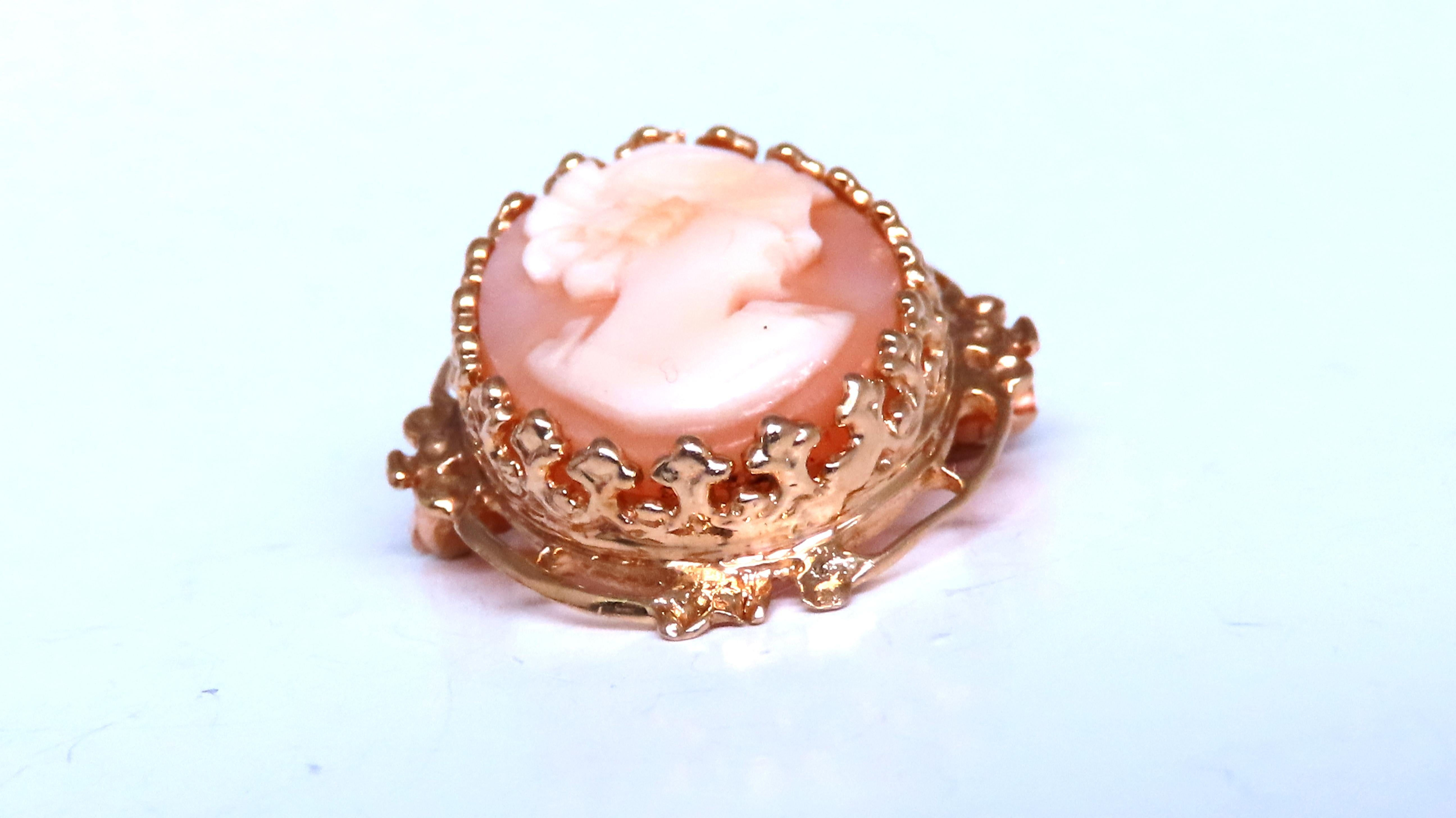Women's Madonna Cameo Victorian Medieval Pendant Brooch 14kt 12562 For Sale