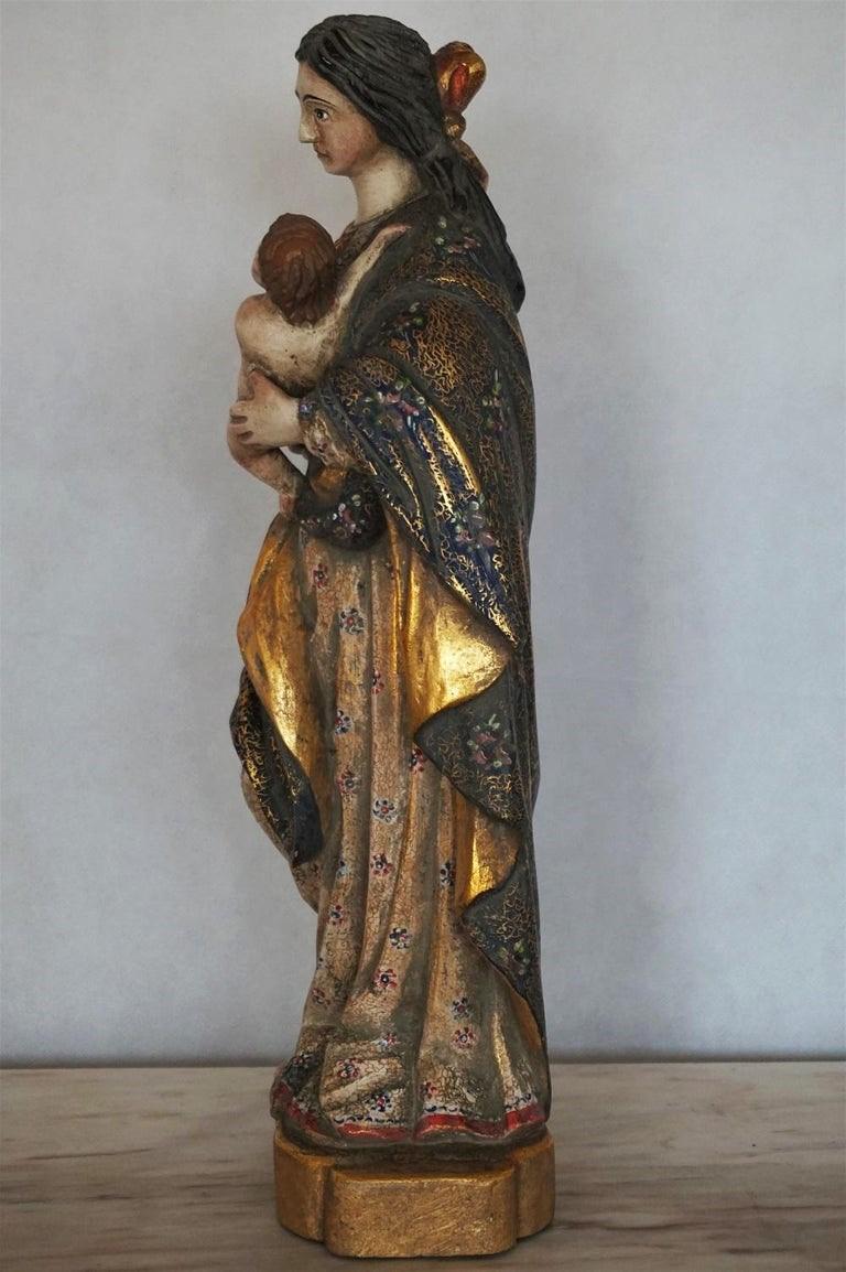 Madonna Carved Wood Sculpture Gold Leaf and Polychrome, Spain, Mid-18th Century For Sale 5