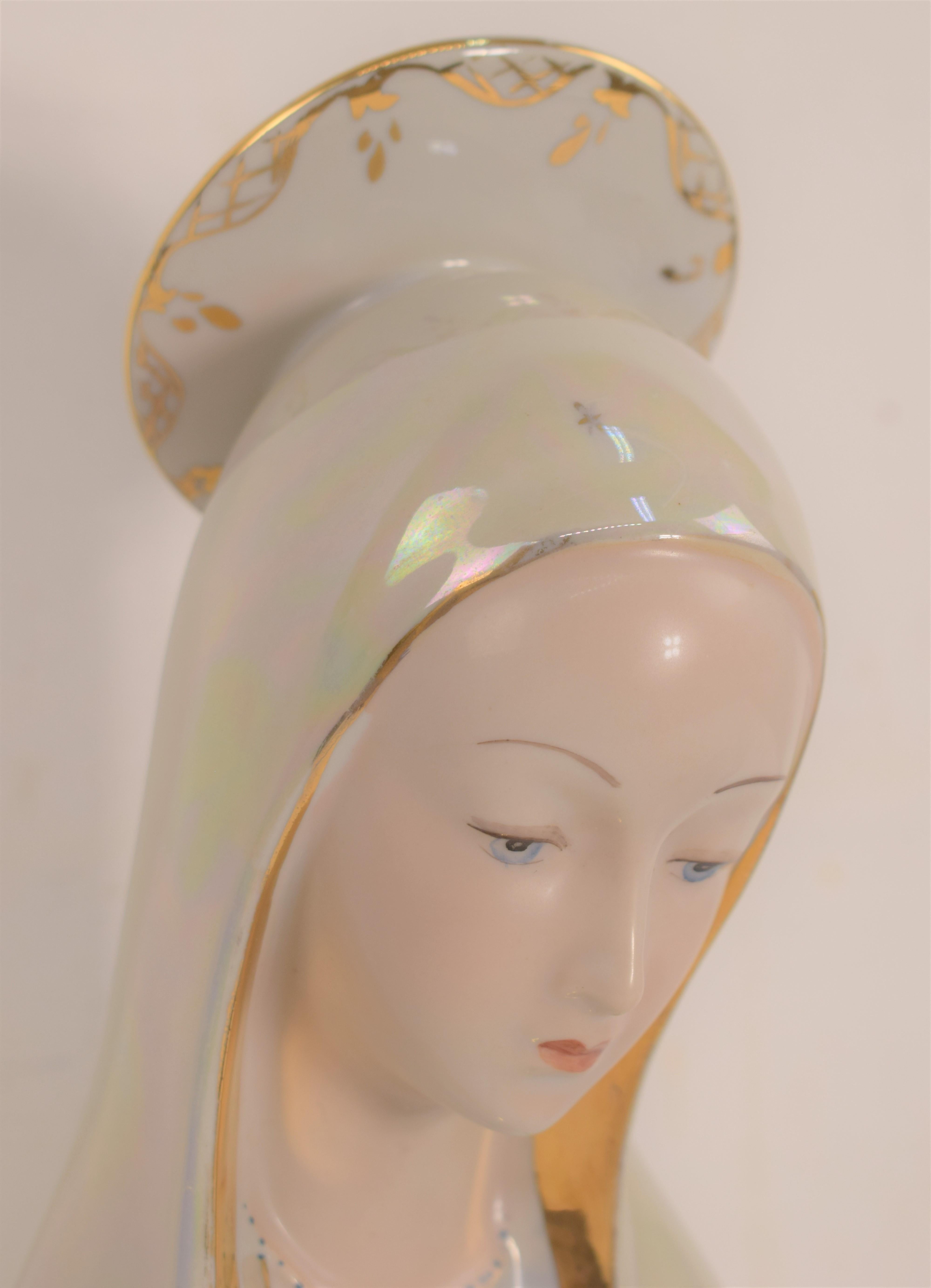 Madonna Ceramic Sculpture, 1940s In Good Condition For Sale In Palermo, PA