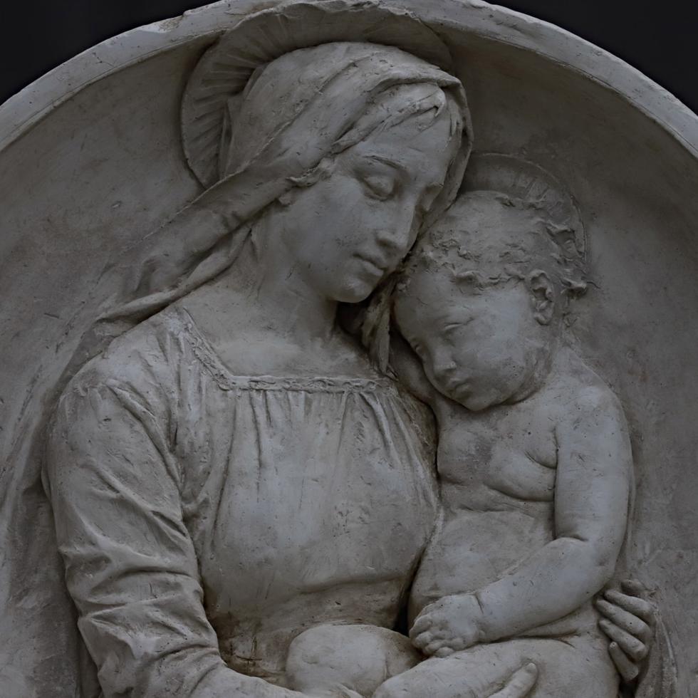 Madonna con Bambino Bajo relieve redondo Italiano en venta